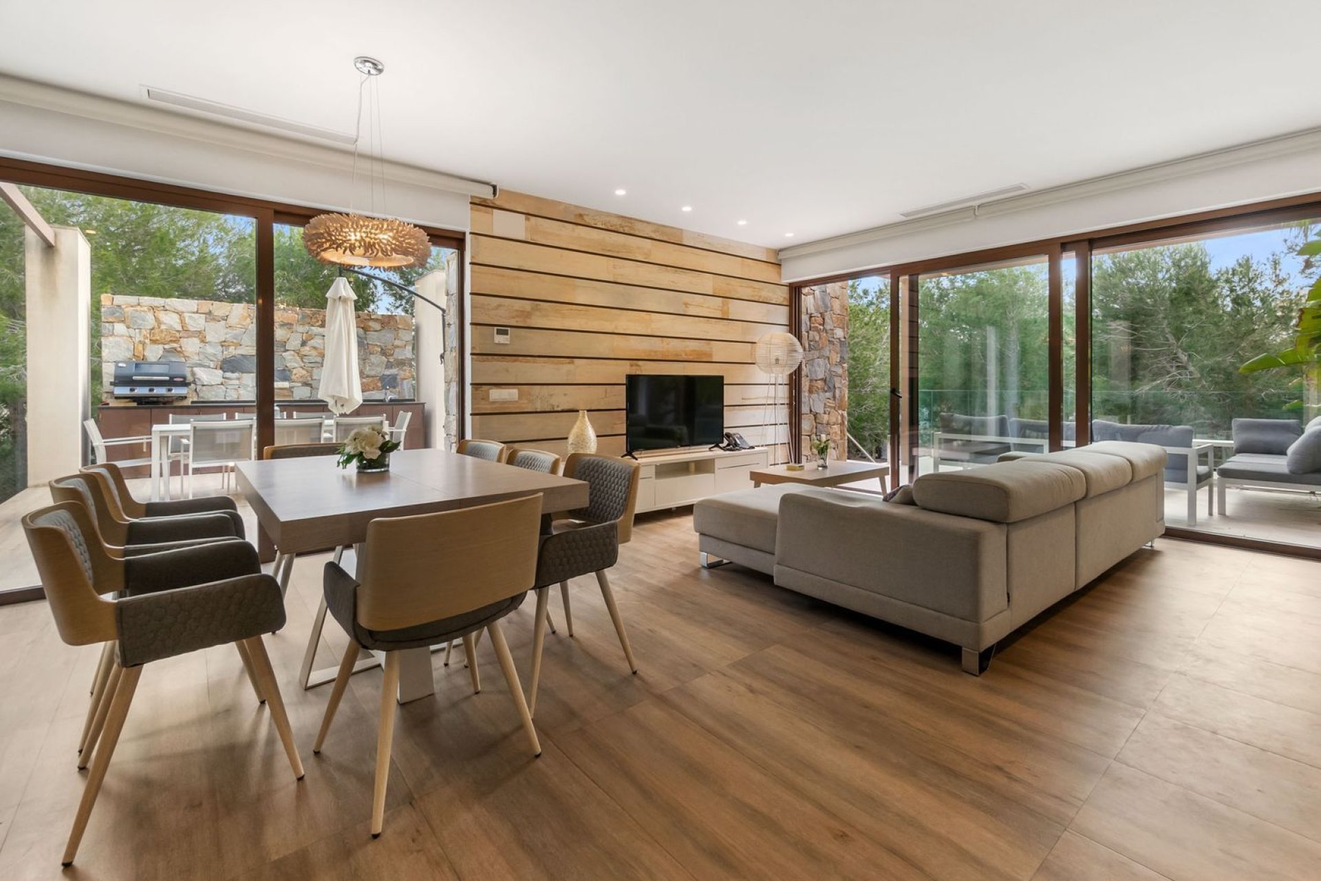 Wiederverkauf - Villa -
Orihuela - Las Colinas Golf