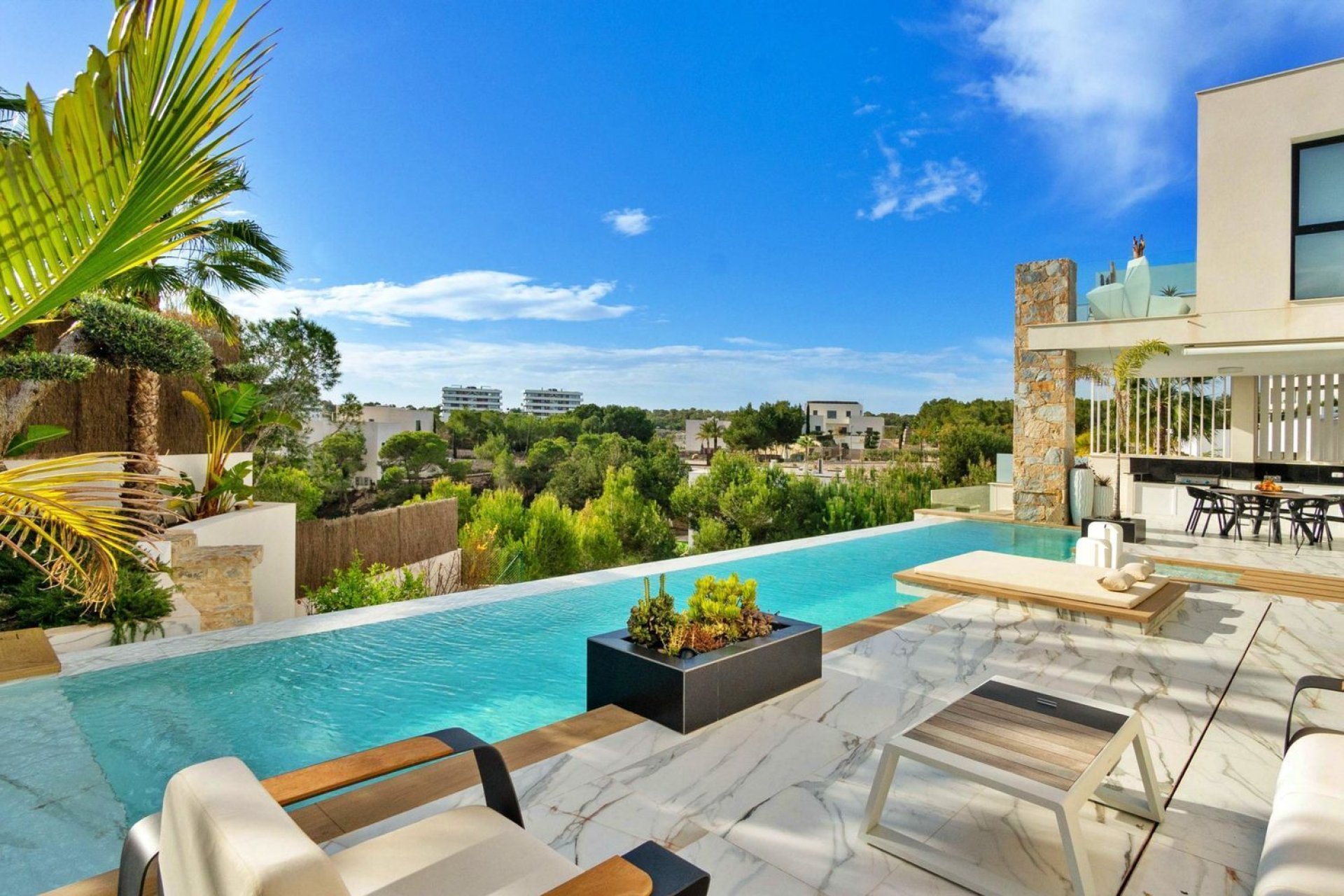 Wiederverkauf - Villa -
Orihuela - Las Colinas Golf