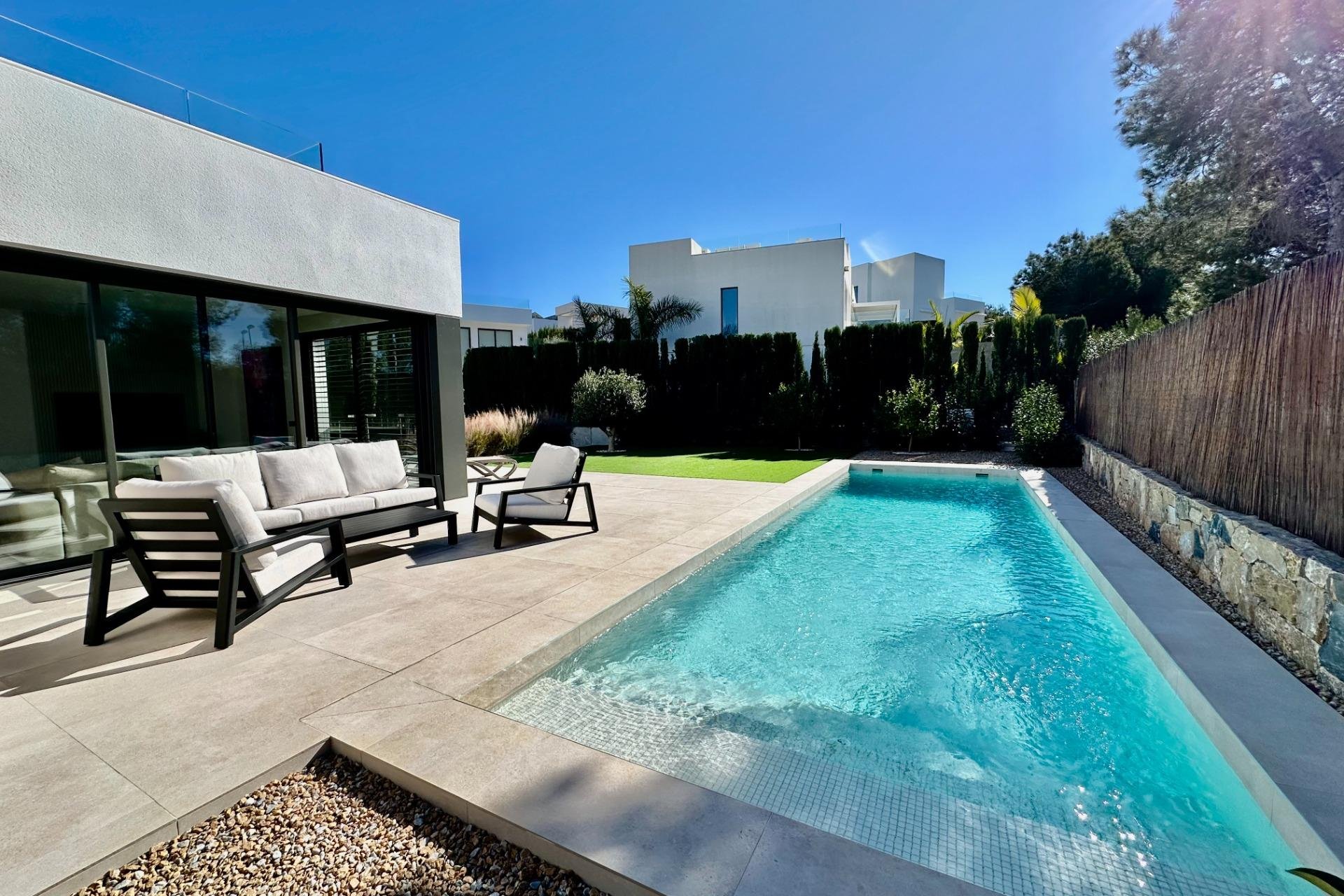 Wiederverkauf - Villa -
Orihuela - Las Colinas Golf