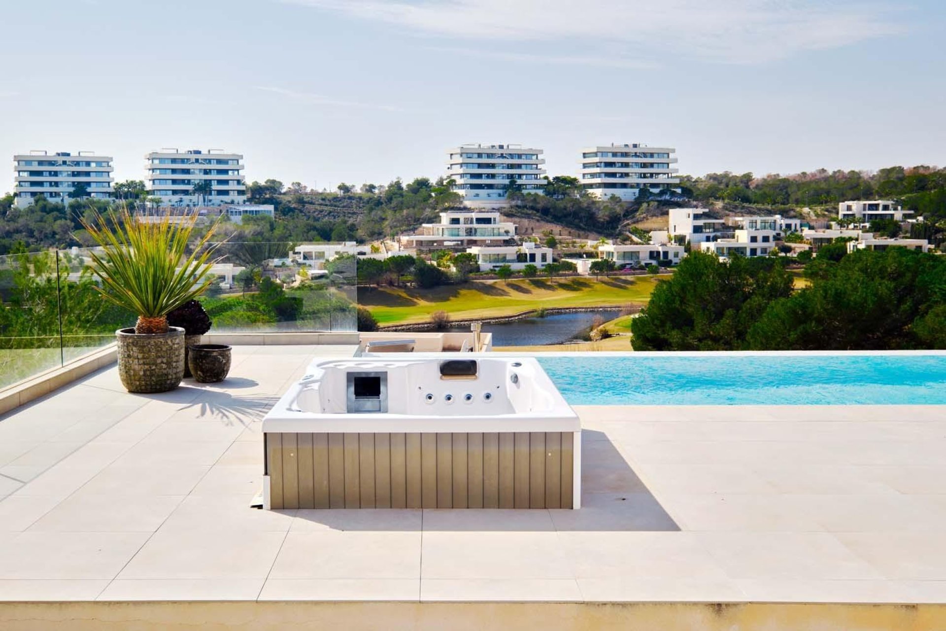 Wiederverkauf - Villa -
Orihuela - Las Colinas Golf