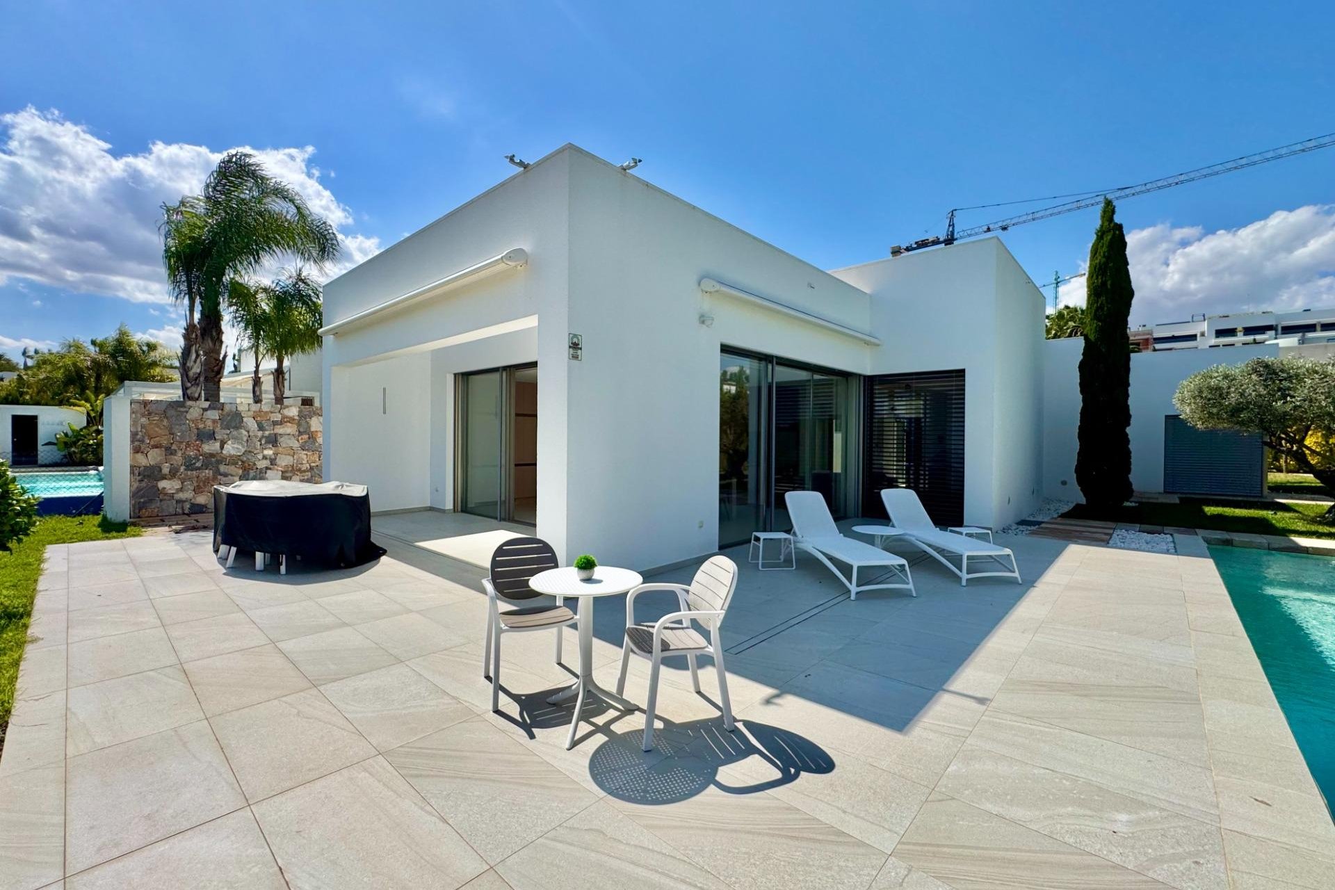 Wiederverkauf - Villa -
Orihuela - Las Colinas Golf