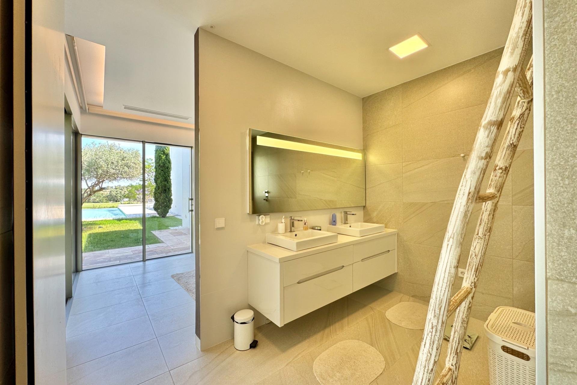 Wiederverkauf - Villa -
Orihuela - Las Colinas Golf