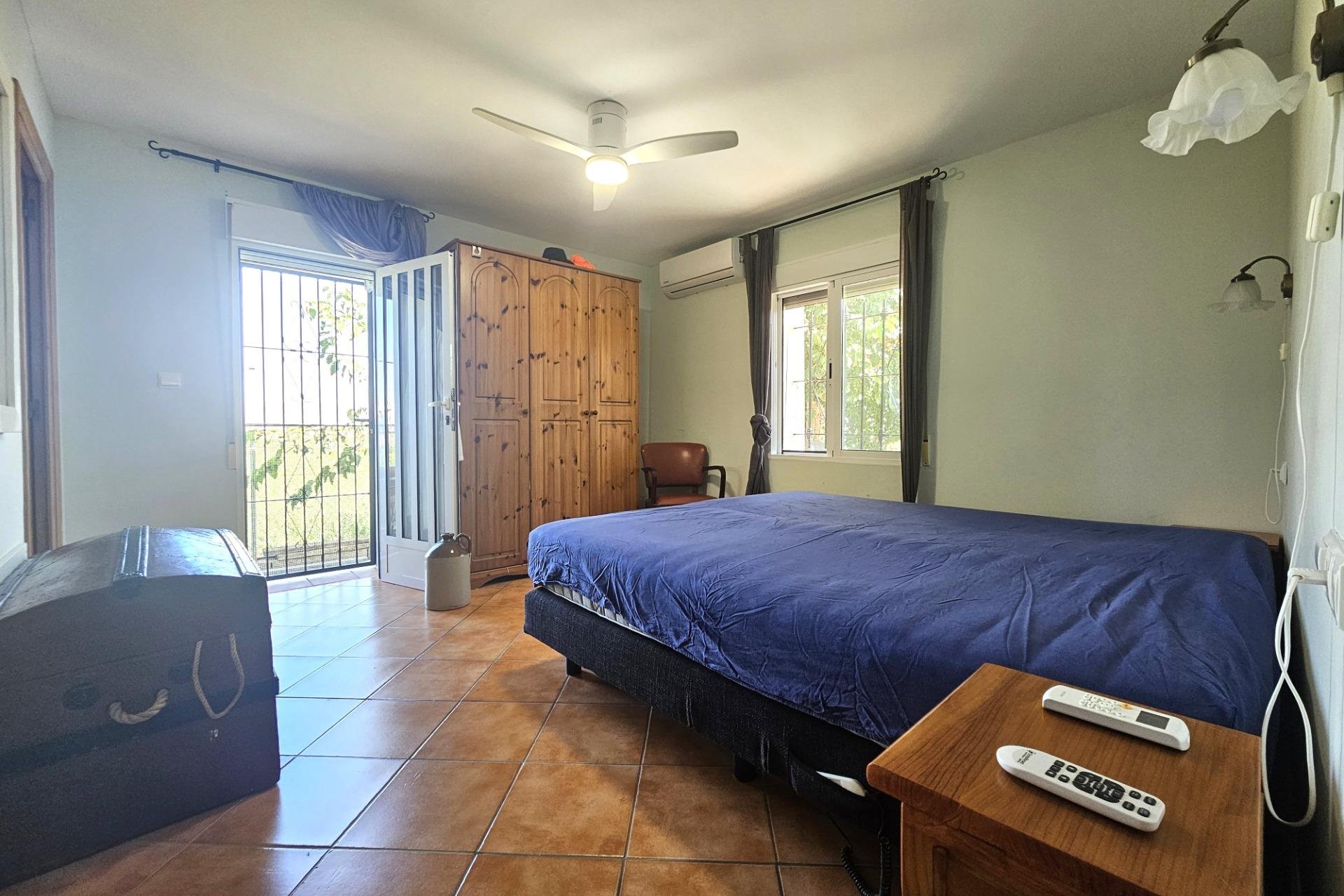 Wiederverkauf - Villa -
Orihuela - Molins-campaneta-san Bartolomé