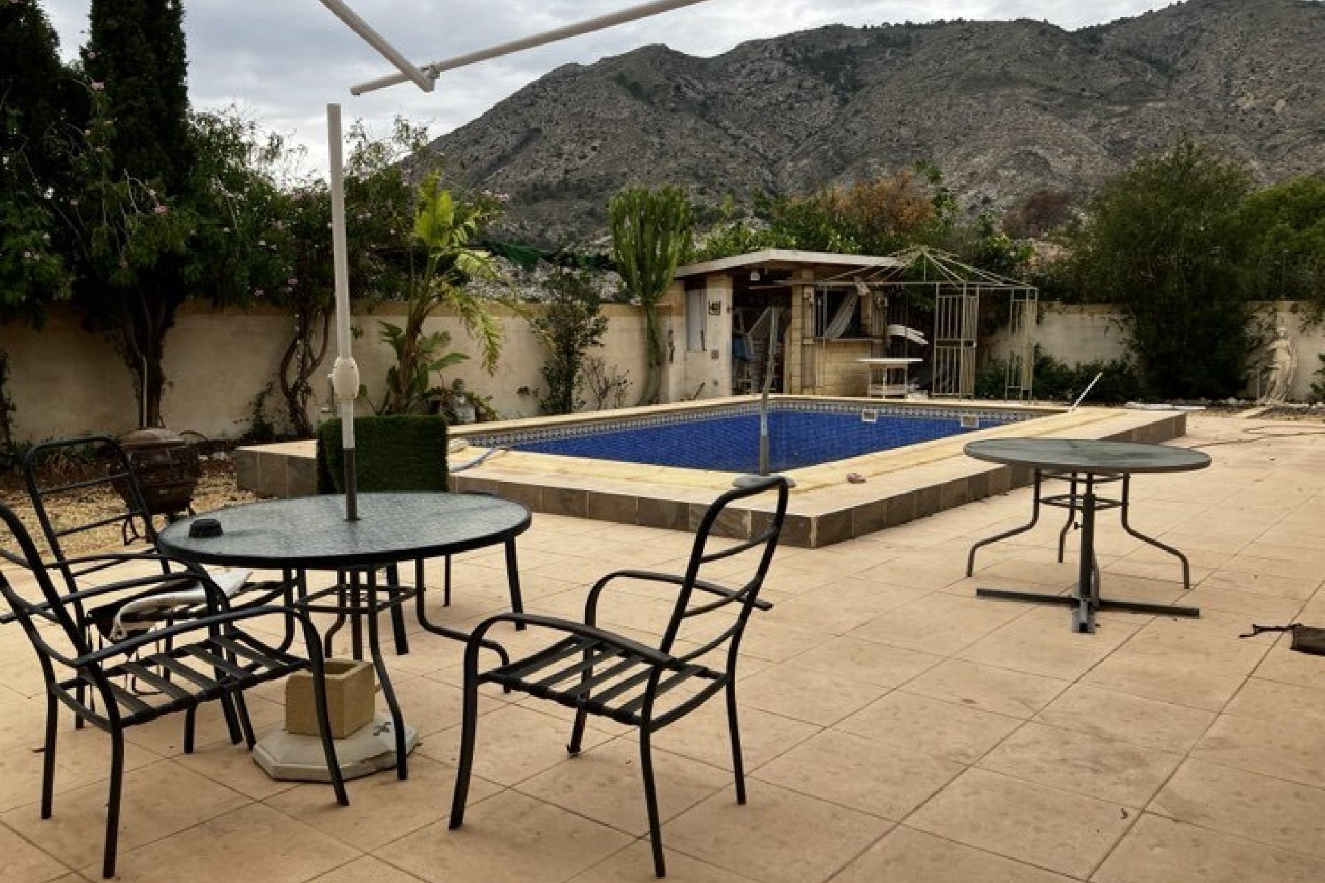 Wiederverkauf - Villa -
Orxeta - Costa Blanca