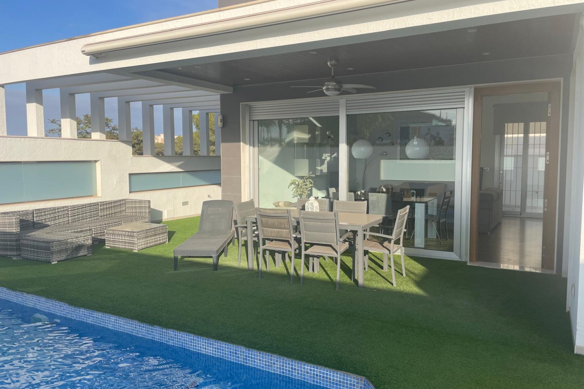 Wiederverkauf - Villa -
Pilar de la Horadada - Costa Blanca