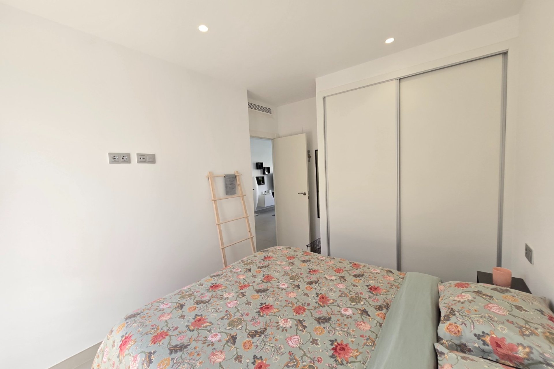 Wiederverkauf - Villa -
Pilar de la Horadada - Costa Blanca