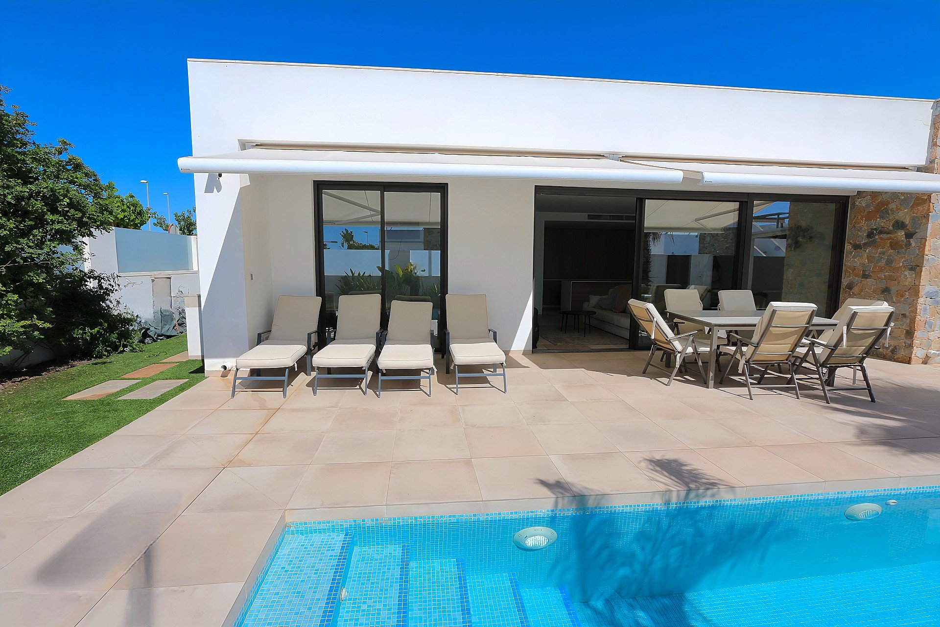 Wiederverkauf - Villa -
Pilar de la Horadada - Costa Blanca