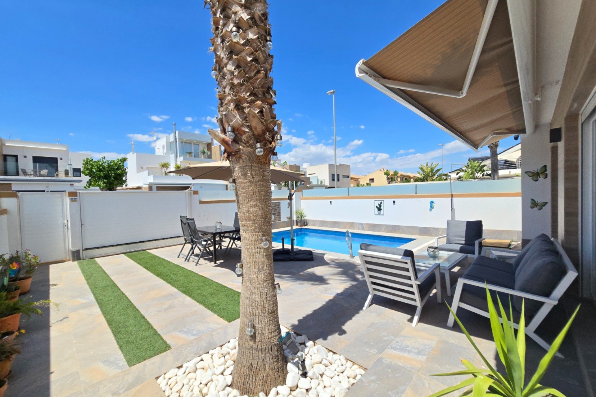 Wiederverkauf - Villa -
Pilar de la Horadada - Costa Blanca