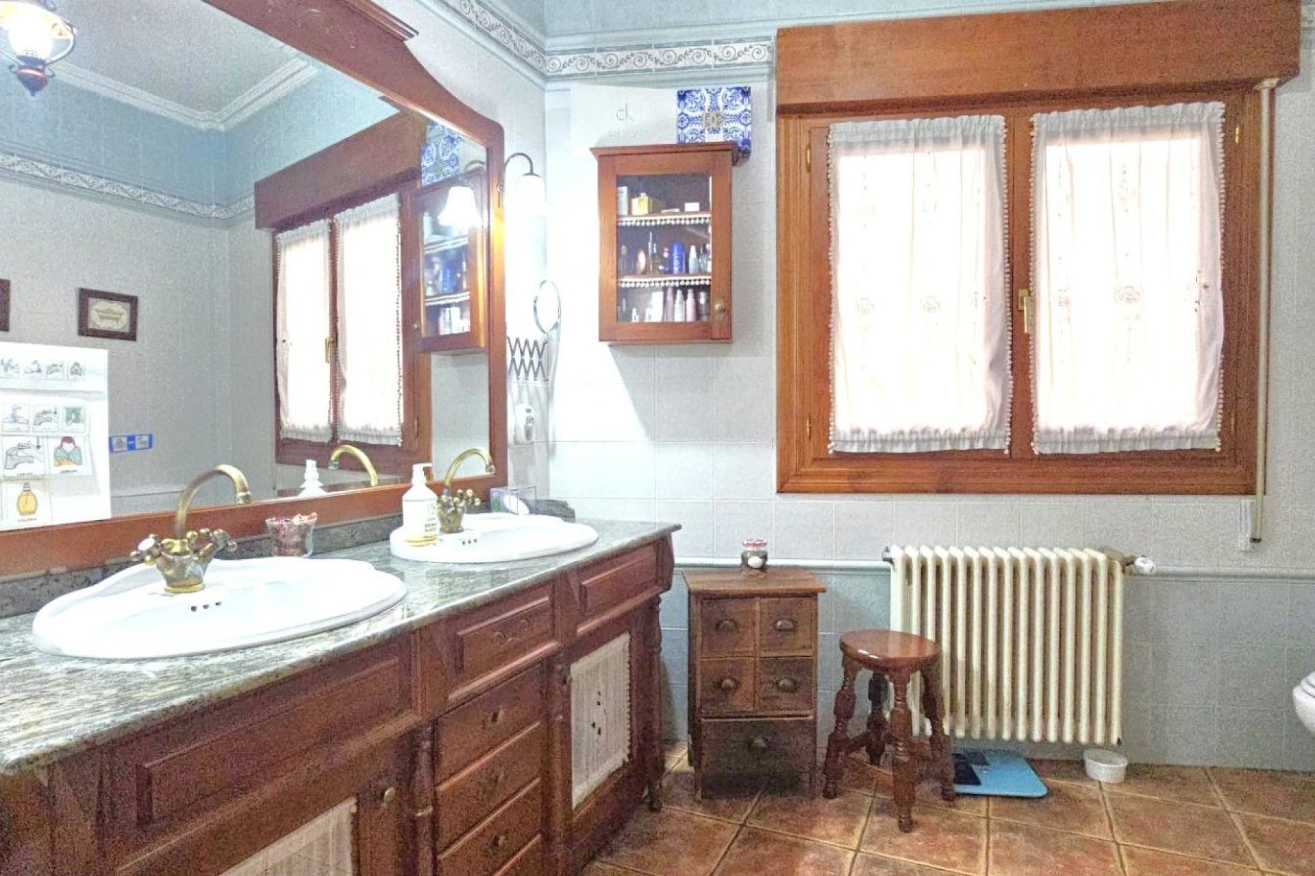 Wiederverkauf - Villa -
Pinoso - Centro
