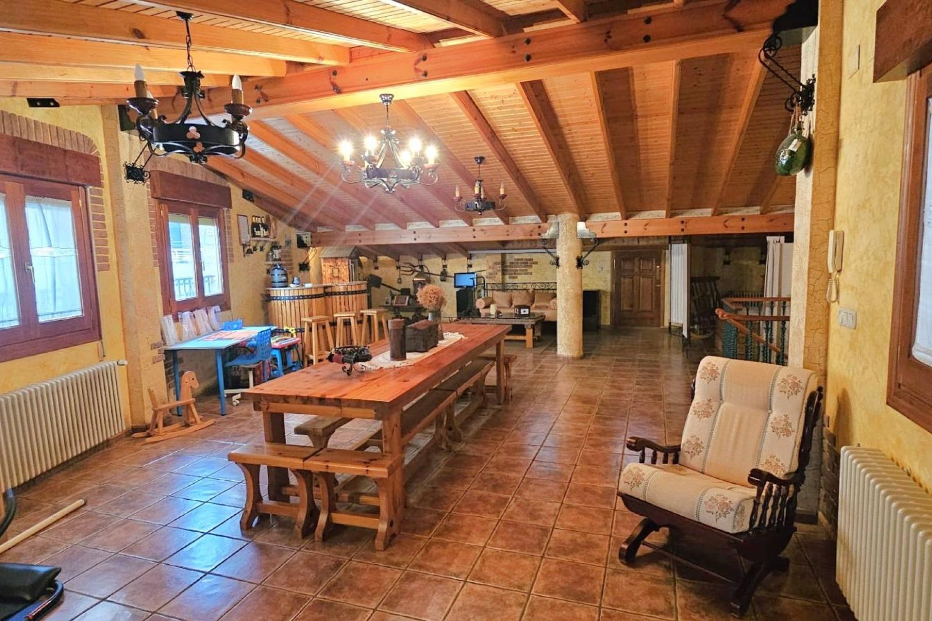 Wiederverkauf - Villa -
Pinoso - Centro
