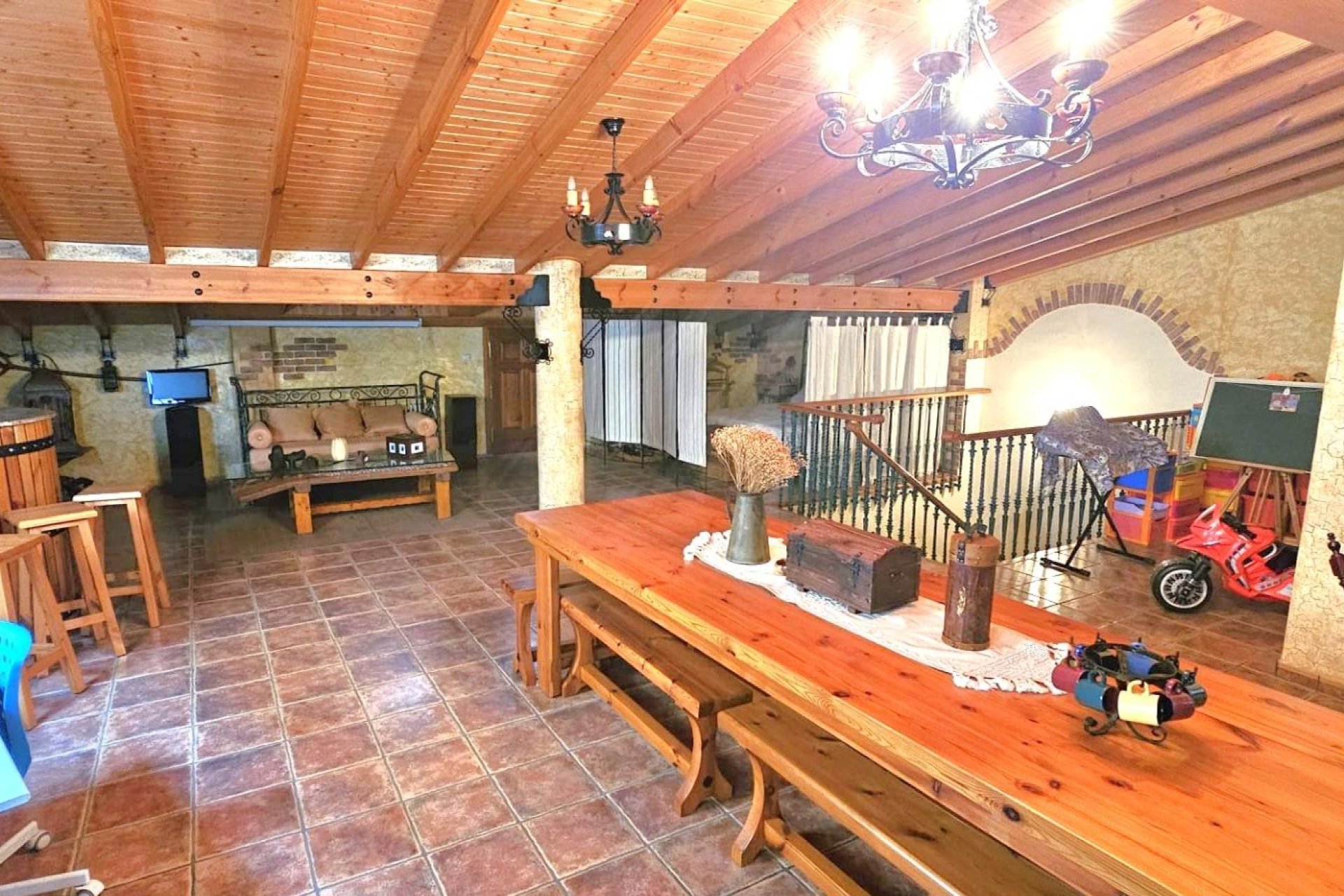 Wiederverkauf - Villa -
Pinoso - Centro