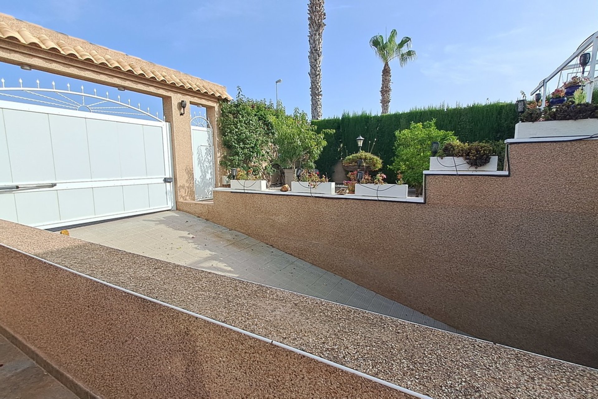 Wiederverkauf - Villa -
Punta Prima - Costa Blanca