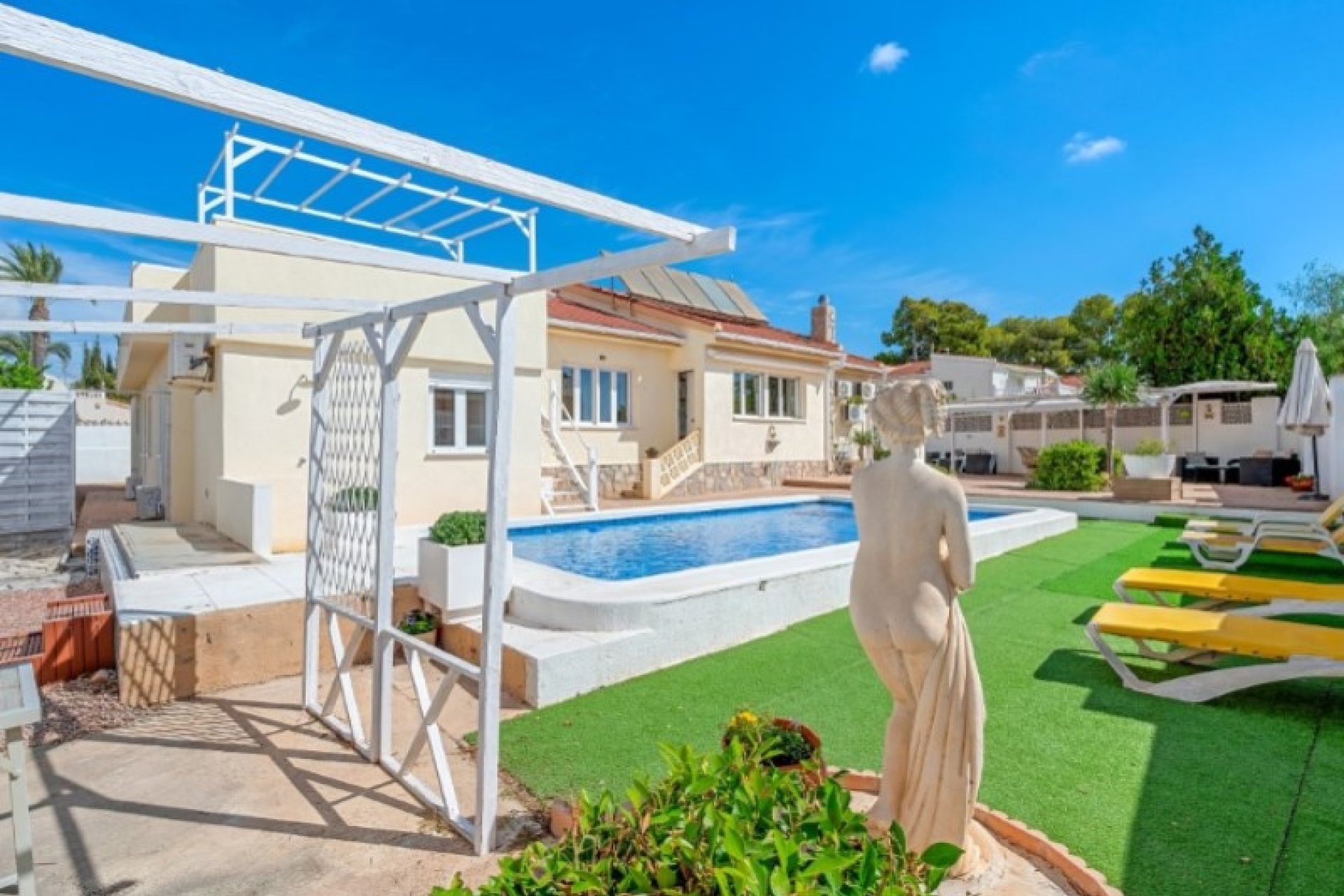 Wiederverkauf - Villa -
Rojales - Ciudad Quesada