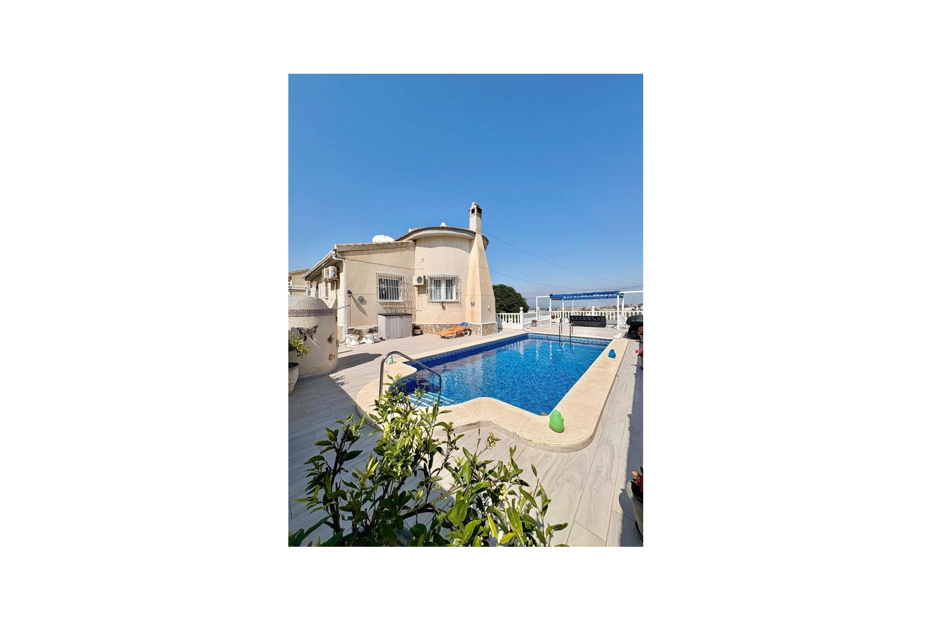 Wiederverkauf - Villa -
Rojales - Costa Blanca