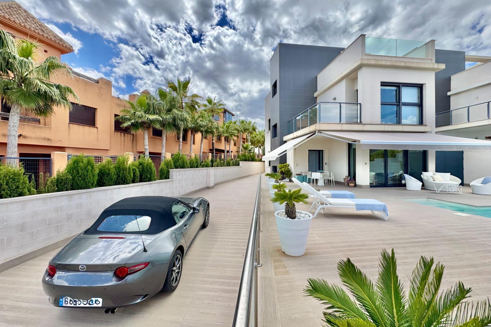 Wiederverkauf - Villa -
San Miguel de Salinas - Bellavista