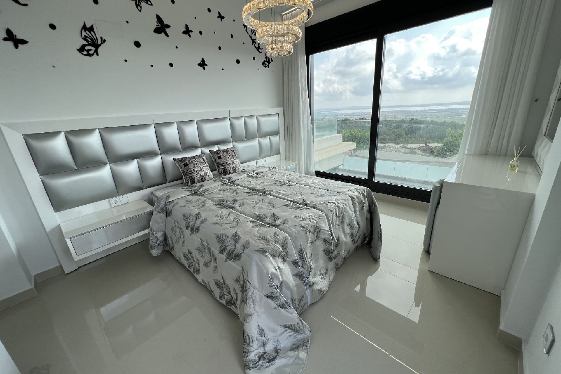 Wiederverkauf - Villa -
San Miguel de Salinas - Inland