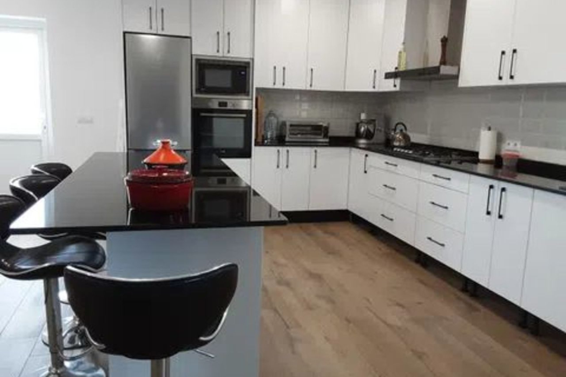 Wiederverkauf - Villa -
San Miguel de Salinas - Inland