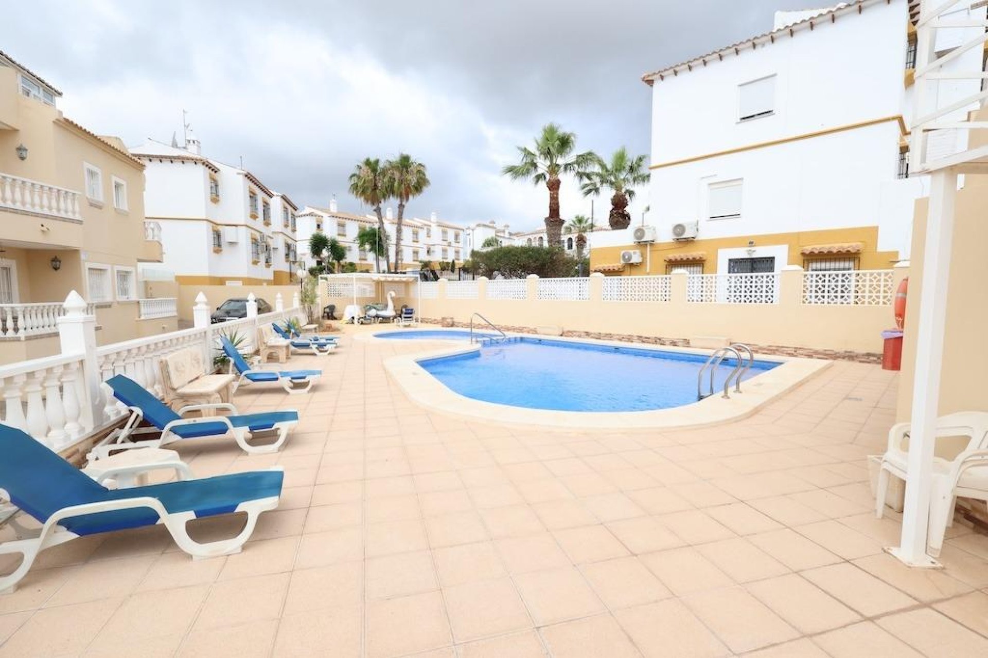 Wiederverkauf - Villa -
San Miguel de Salinas - Inland
