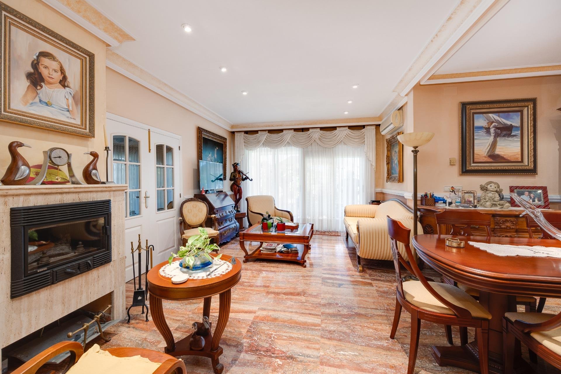 Wiederverkauf - Villa -
Torrevieja - Aguas Nuevas