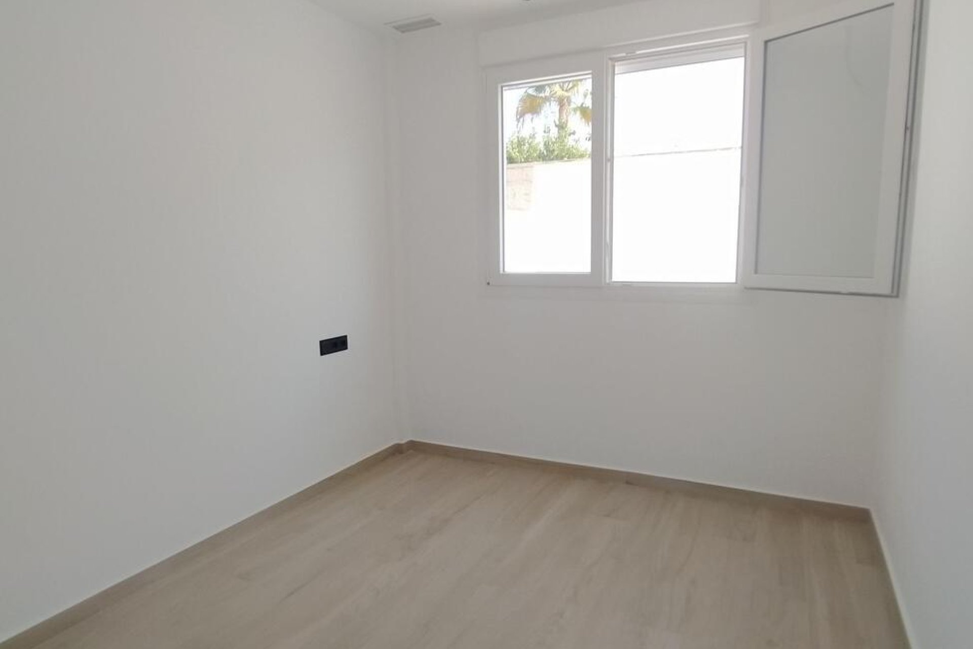 Wiederverkauf - Villa -
Torrevieja - Aguas Nuevas