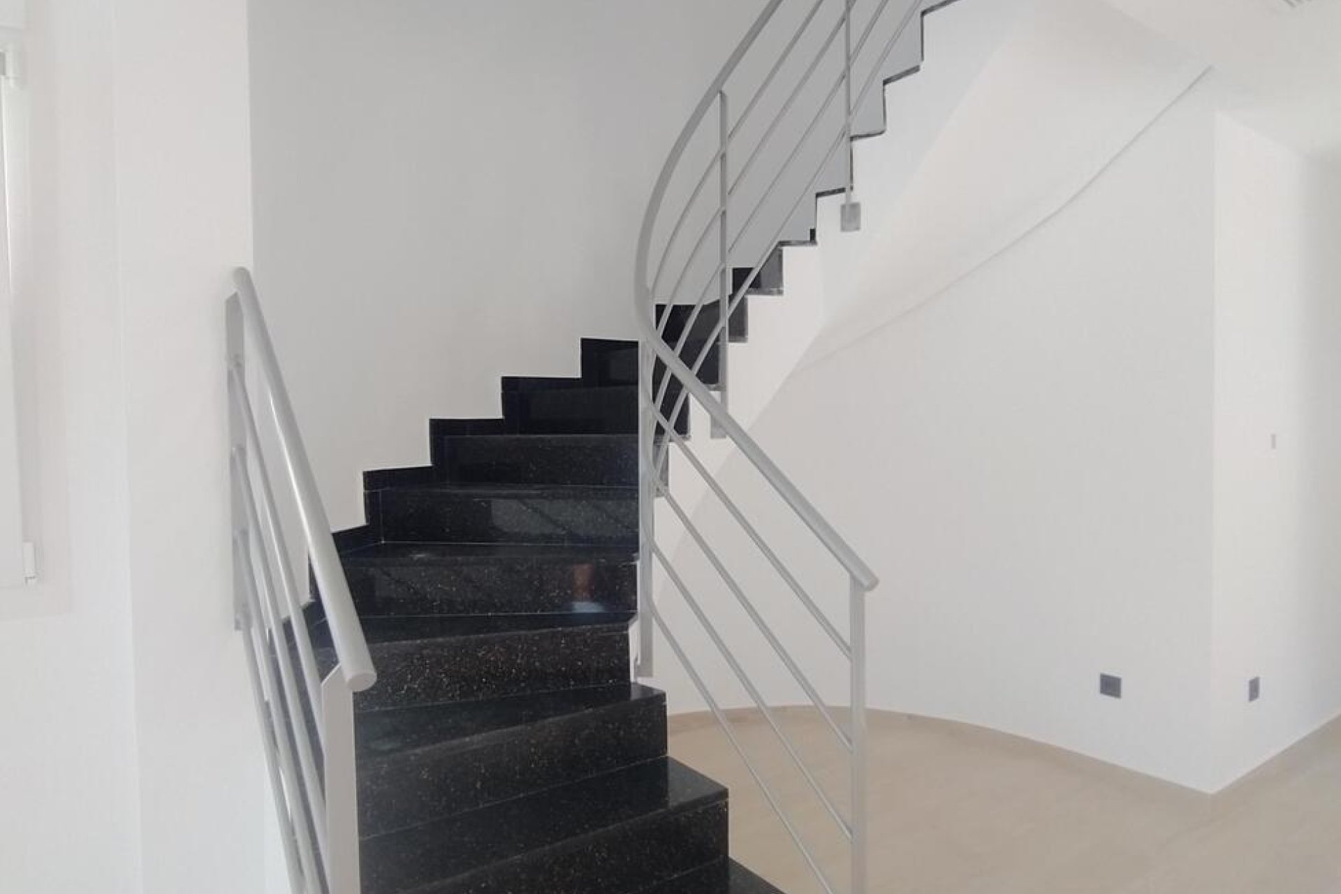 Wiederverkauf - Villa -
Torrevieja - Aguas Nuevas