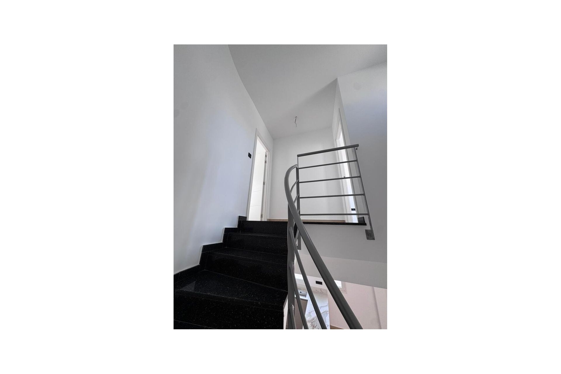 Wiederverkauf - Villa -
Torrevieja - Aguas Nuevas