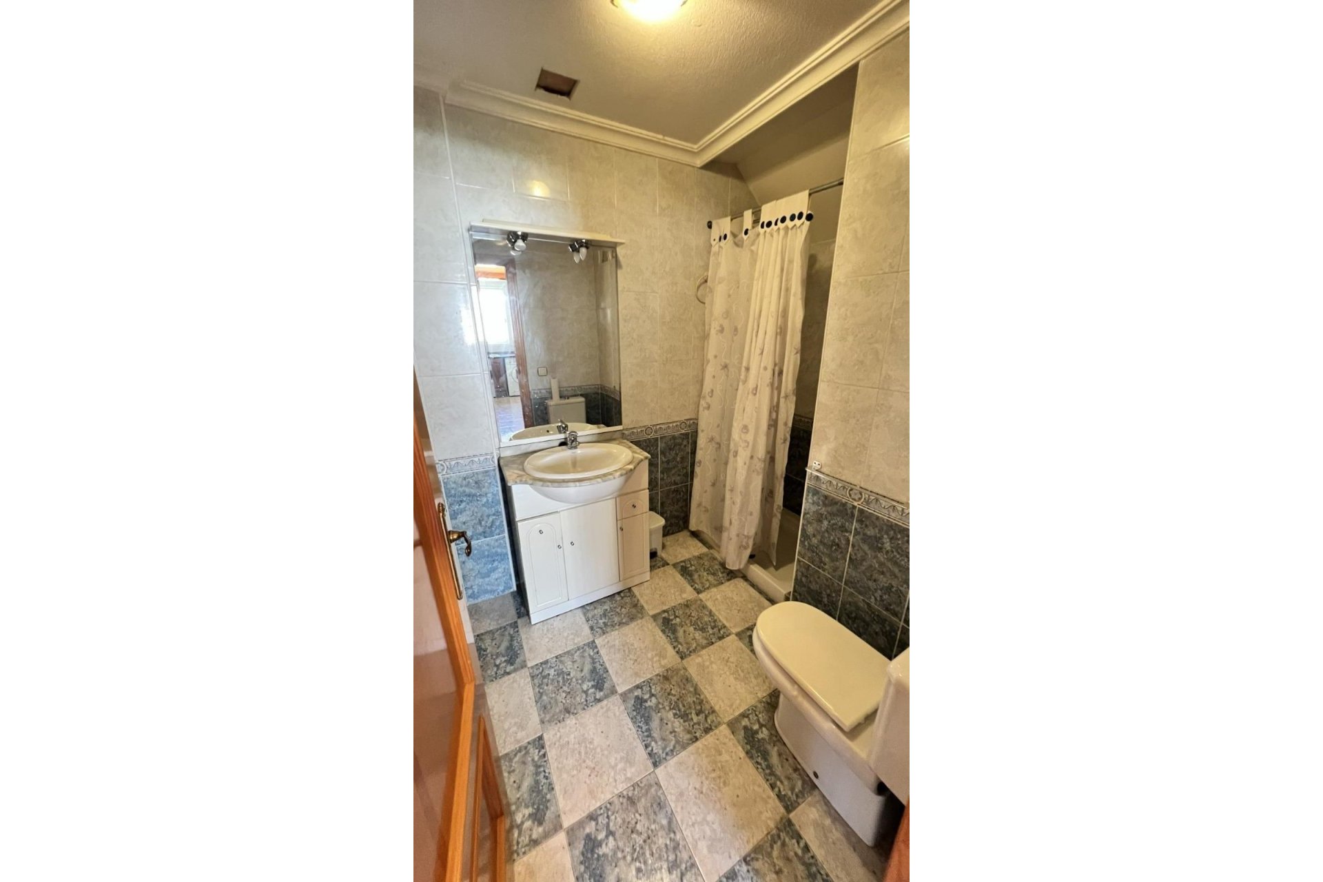 Wiederverkauf - Villa -
Torrevieja - Aguas Nuevas