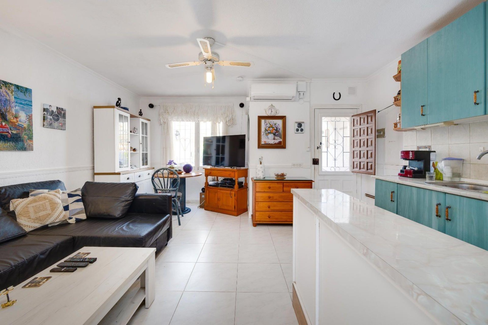 Wiederverkauf - Villa -
Torrevieja - Calas Blanca