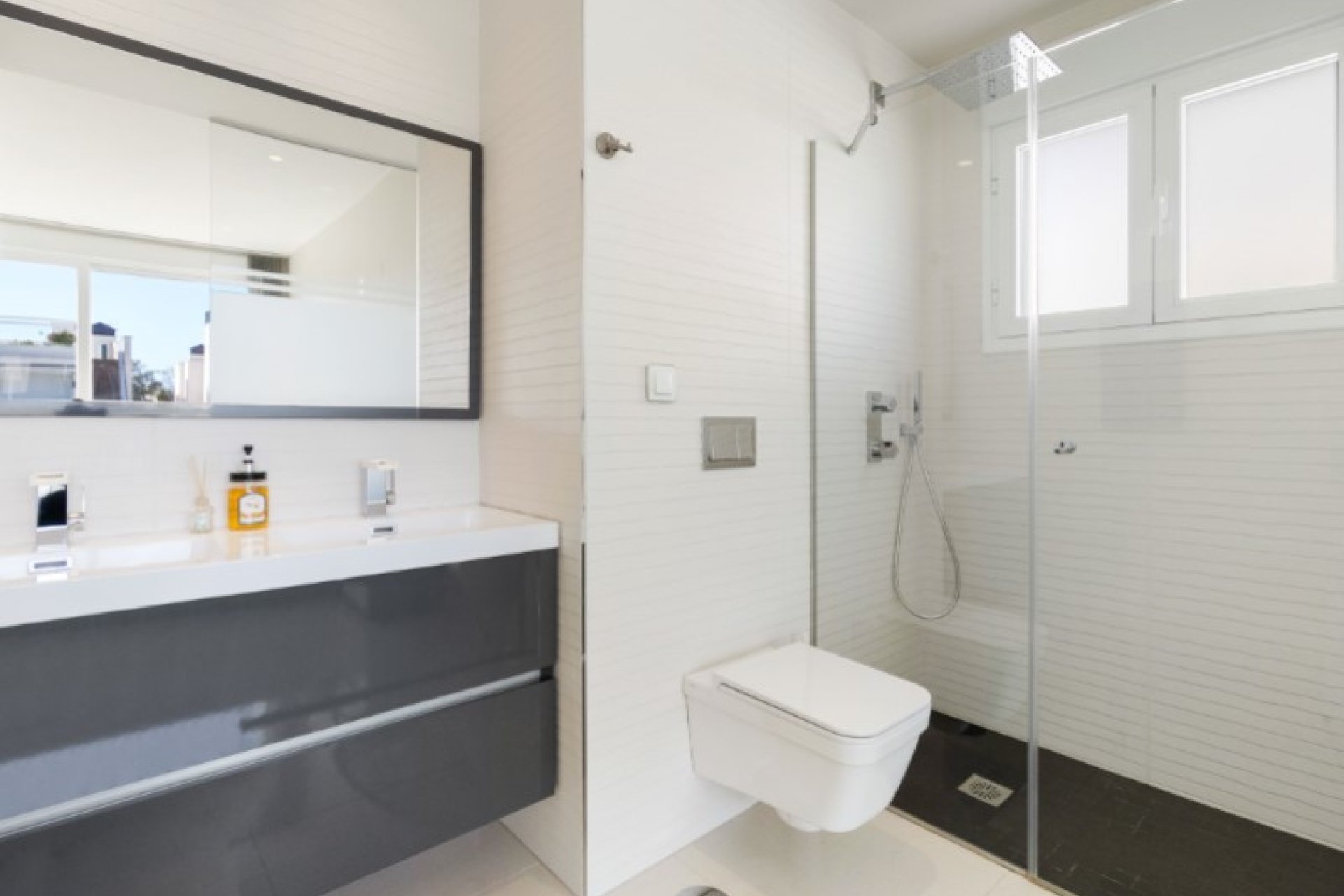 Wiederverkauf - Villa -
Torrevieja - Costa Blanca