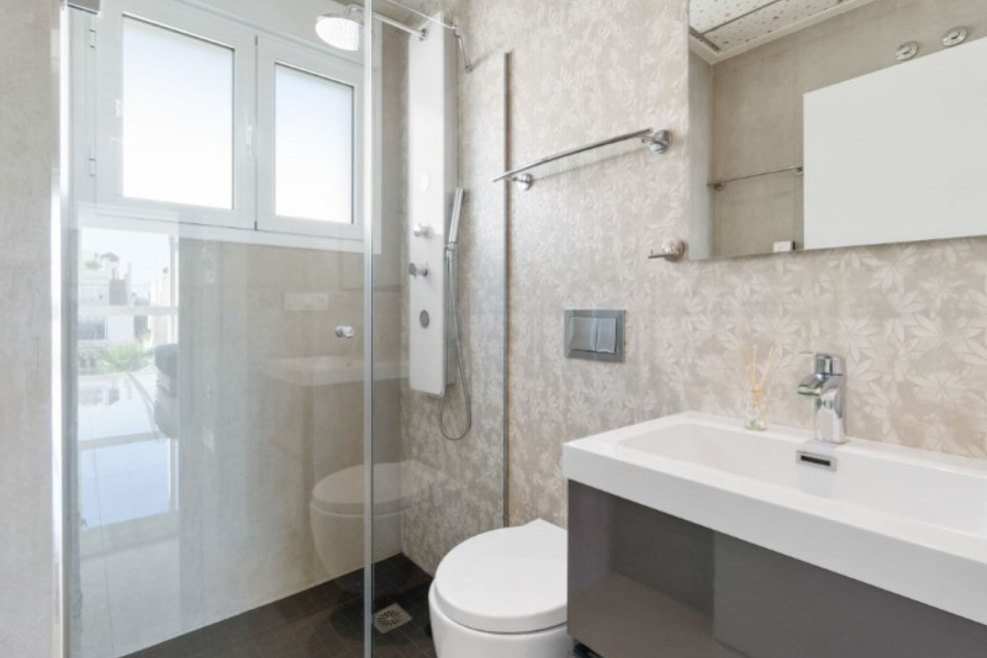 Wiederverkauf - Villa -
Torrevieja - Costa Blanca
