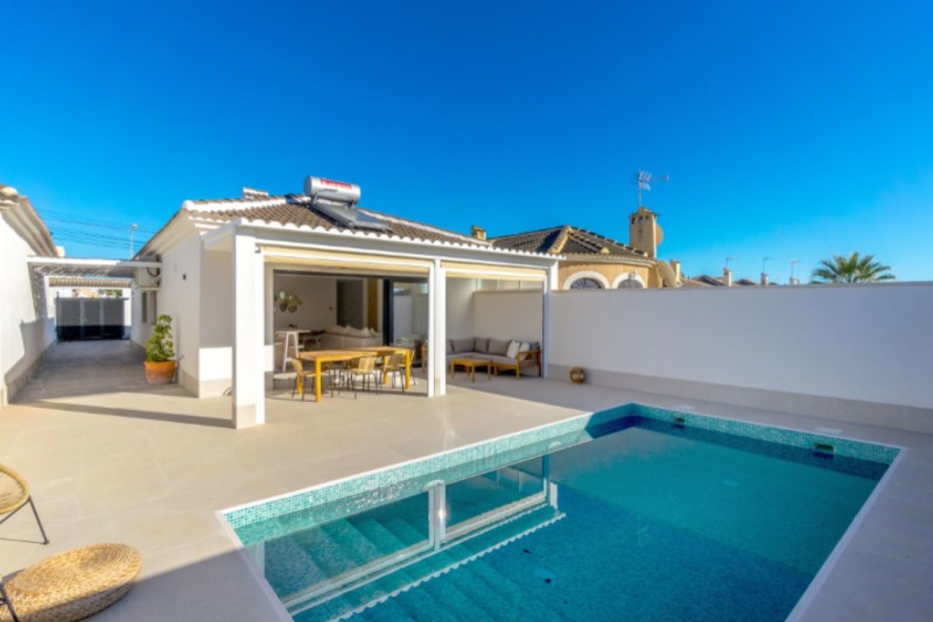 Wiederverkauf - Villa -
Torrevieja - Costa Blanca