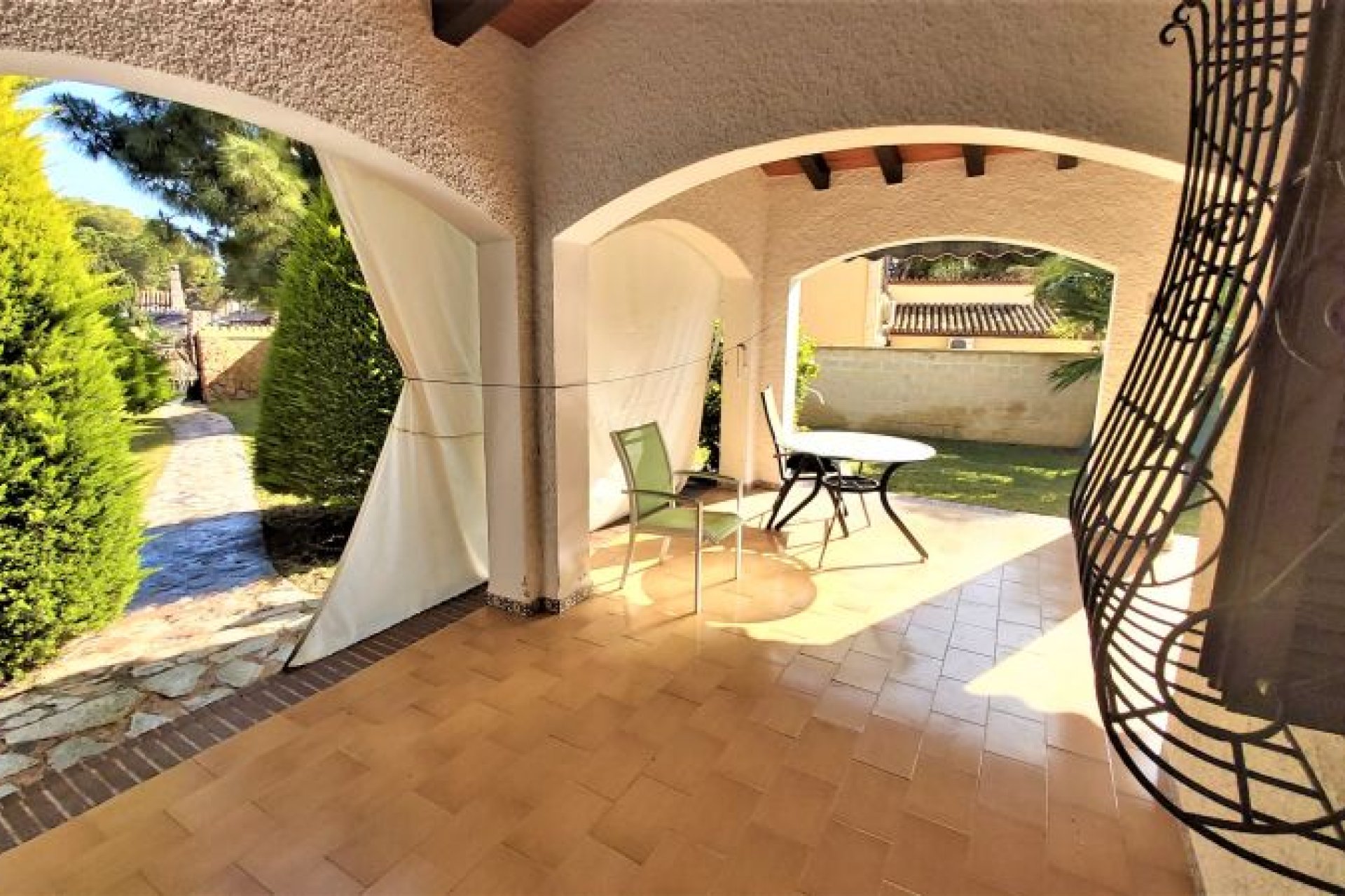 Wiederverkauf - Villa -
Torrevieja - Costa Blanca