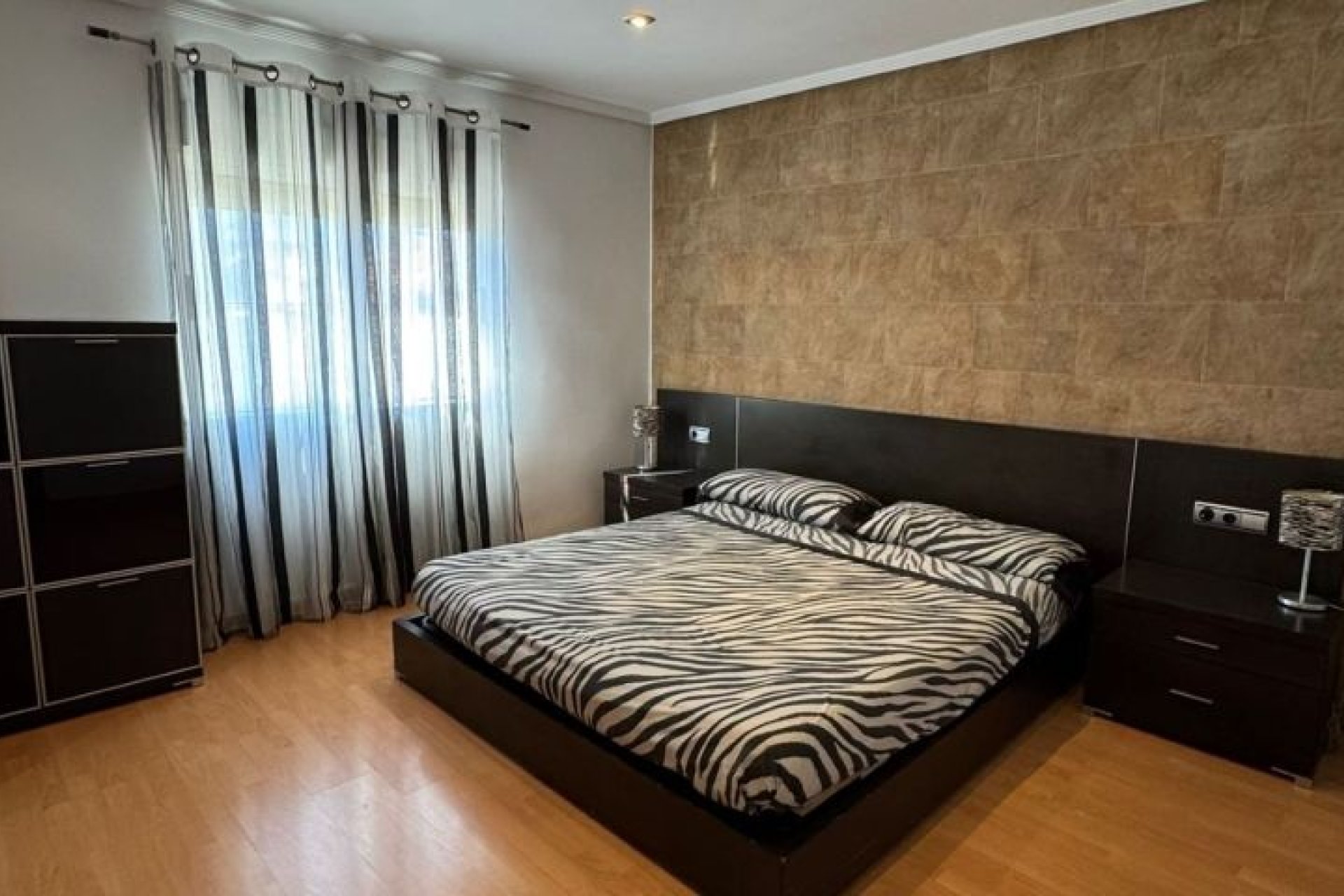 Wiederverkauf - Villa -
Torrevieja - Costa Blanca