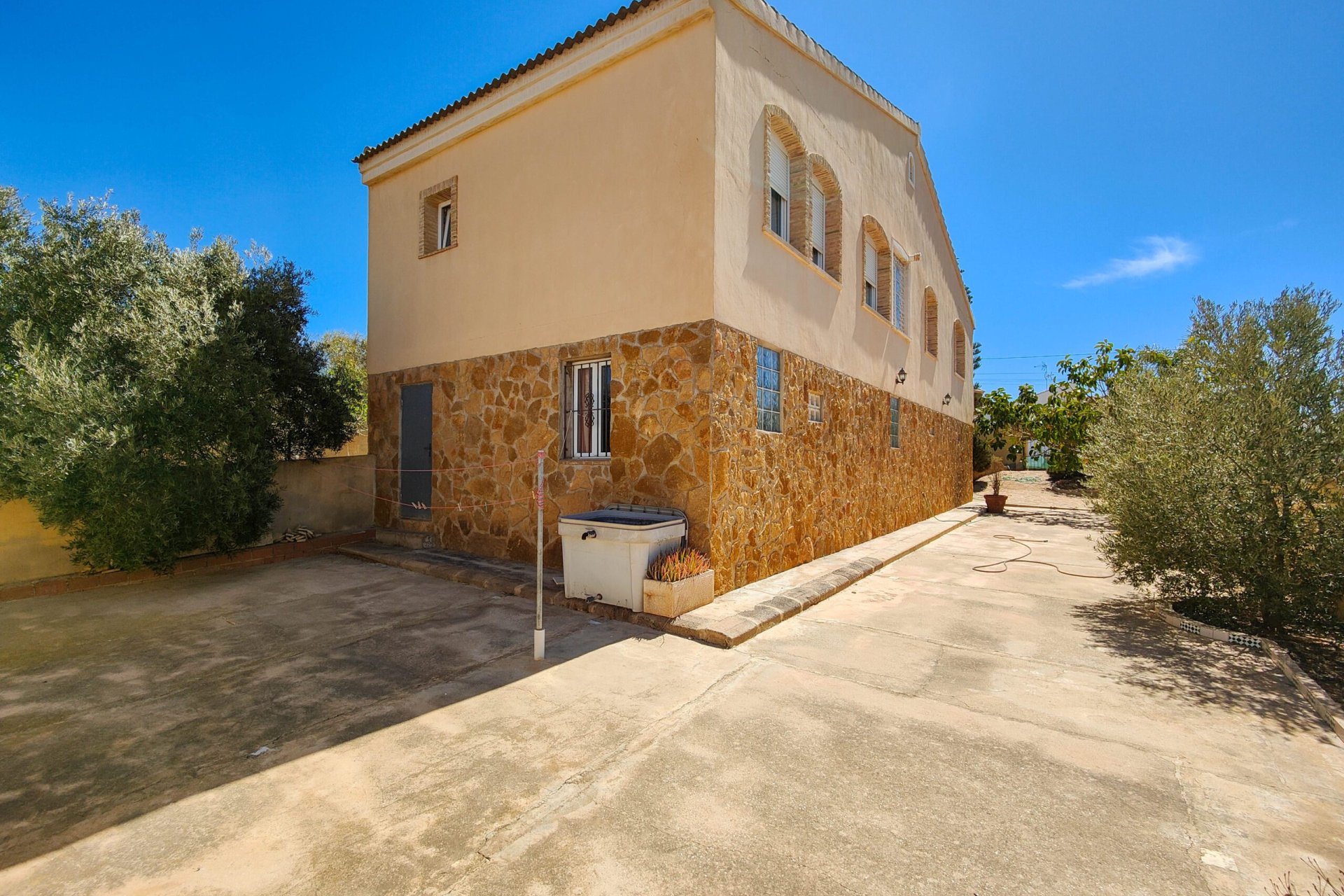 Wiederverkauf - Villa -
Torrevieja - Costa Blanca