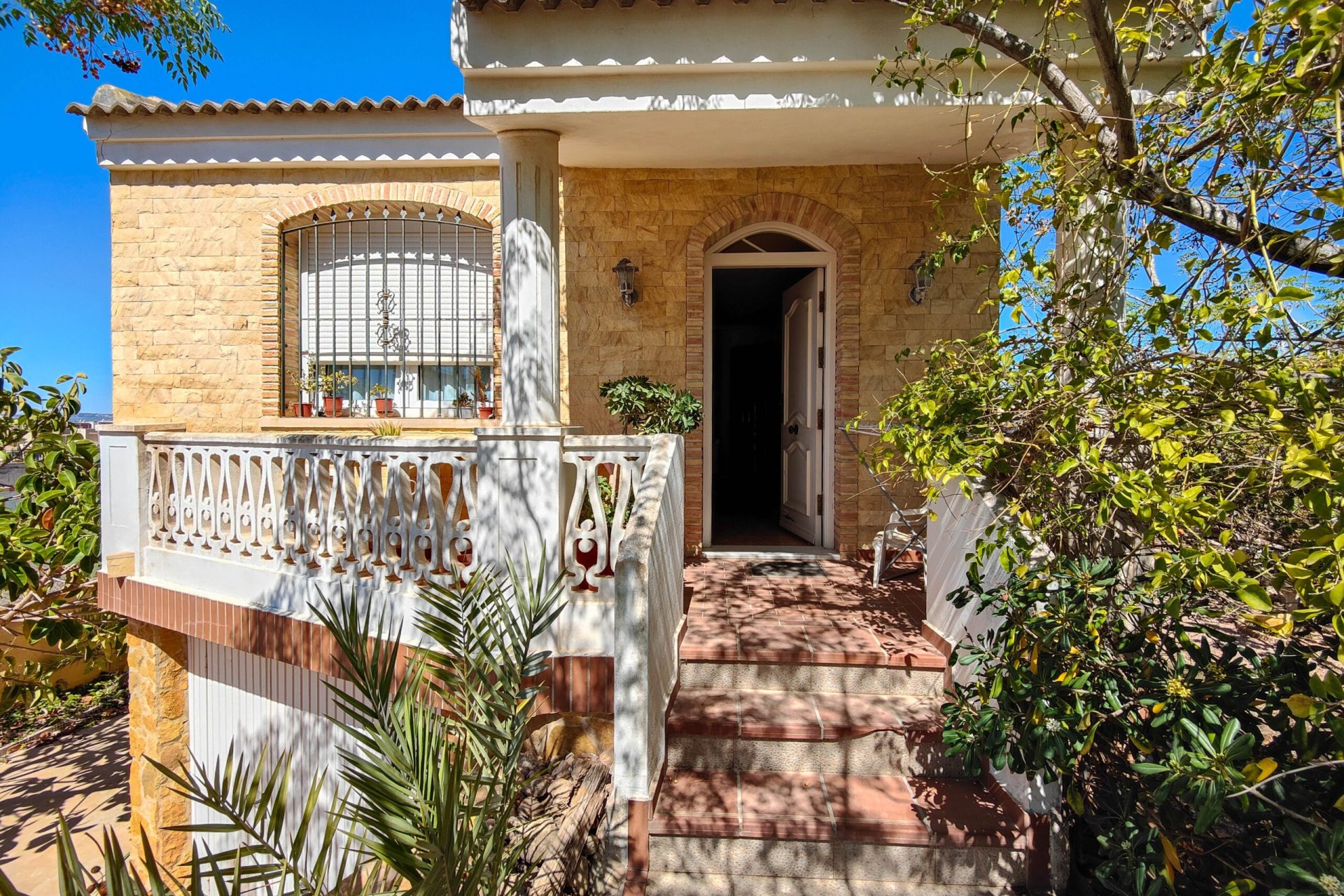 Wiederverkauf - Villa -
Torrevieja - Costa Blanca