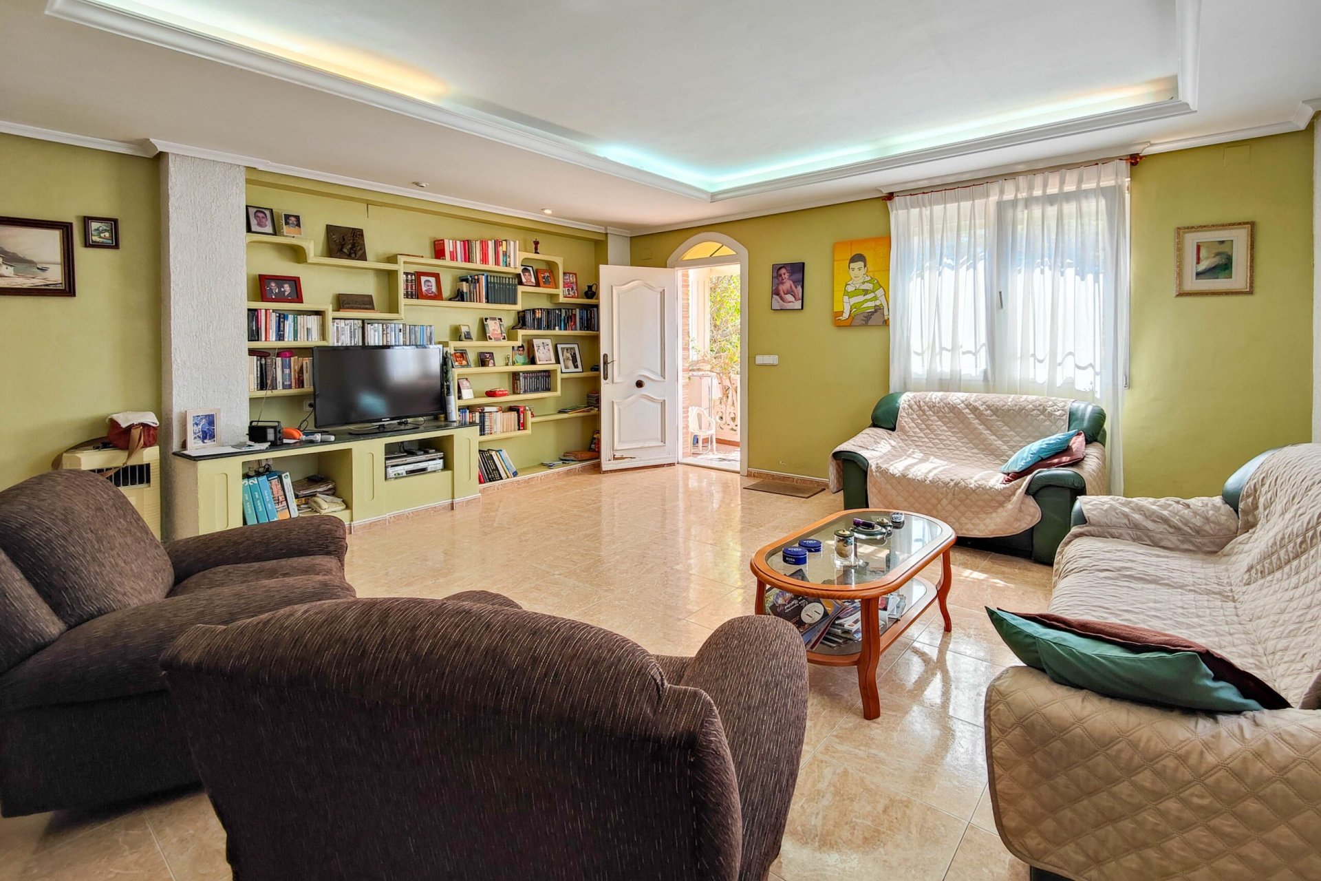 Wiederverkauf - Villa -
Torrevieja - Costa Blanca