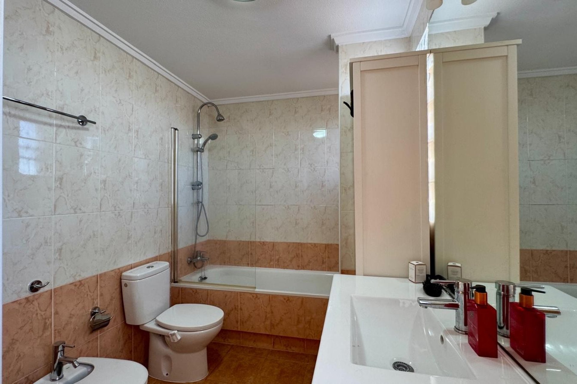Wiederverkauf - Villa -
Torrevieja - Costa Blanca
