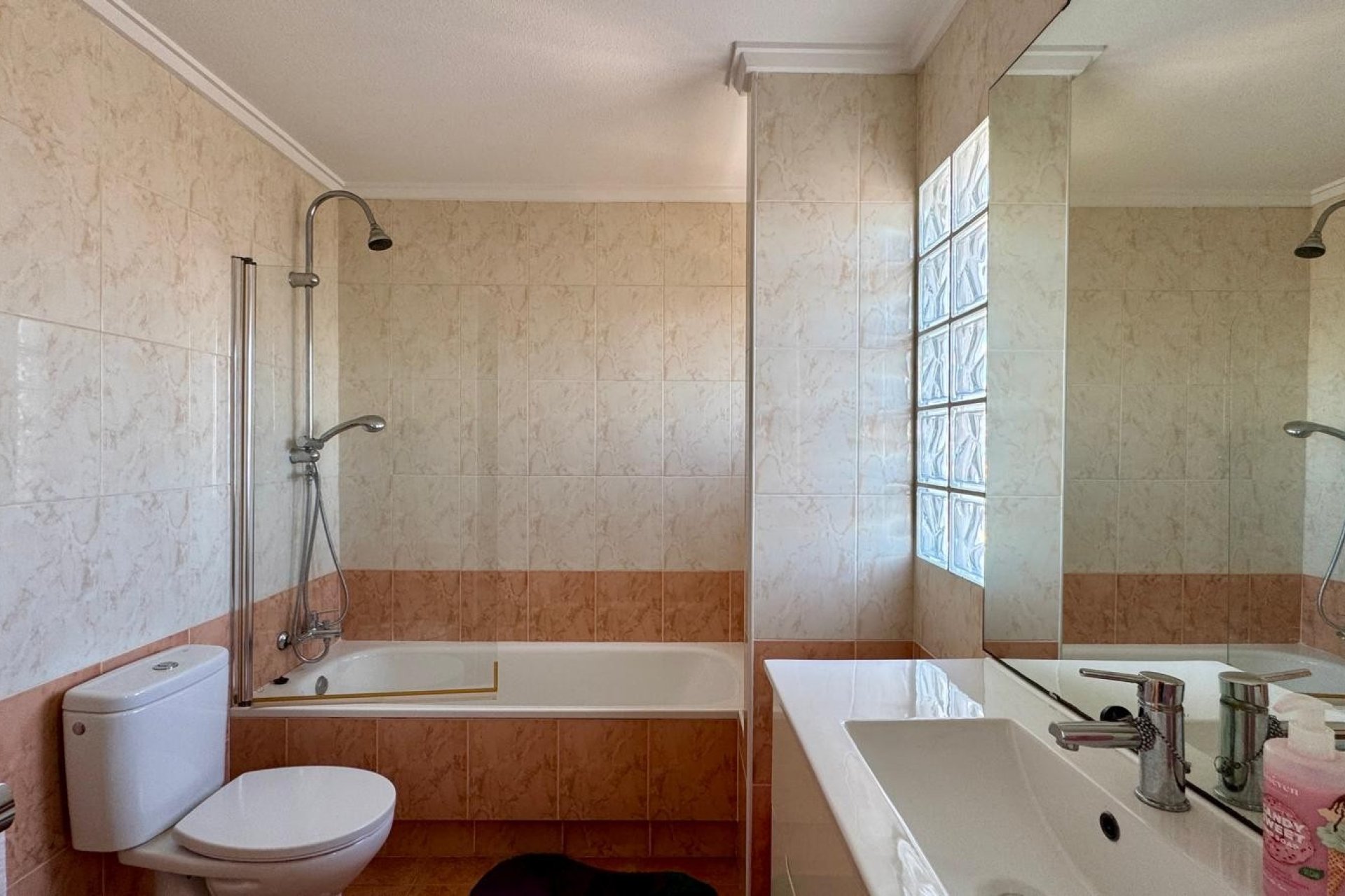Wiederverkauf - Villa -
Torrevieja - Costa Blanca