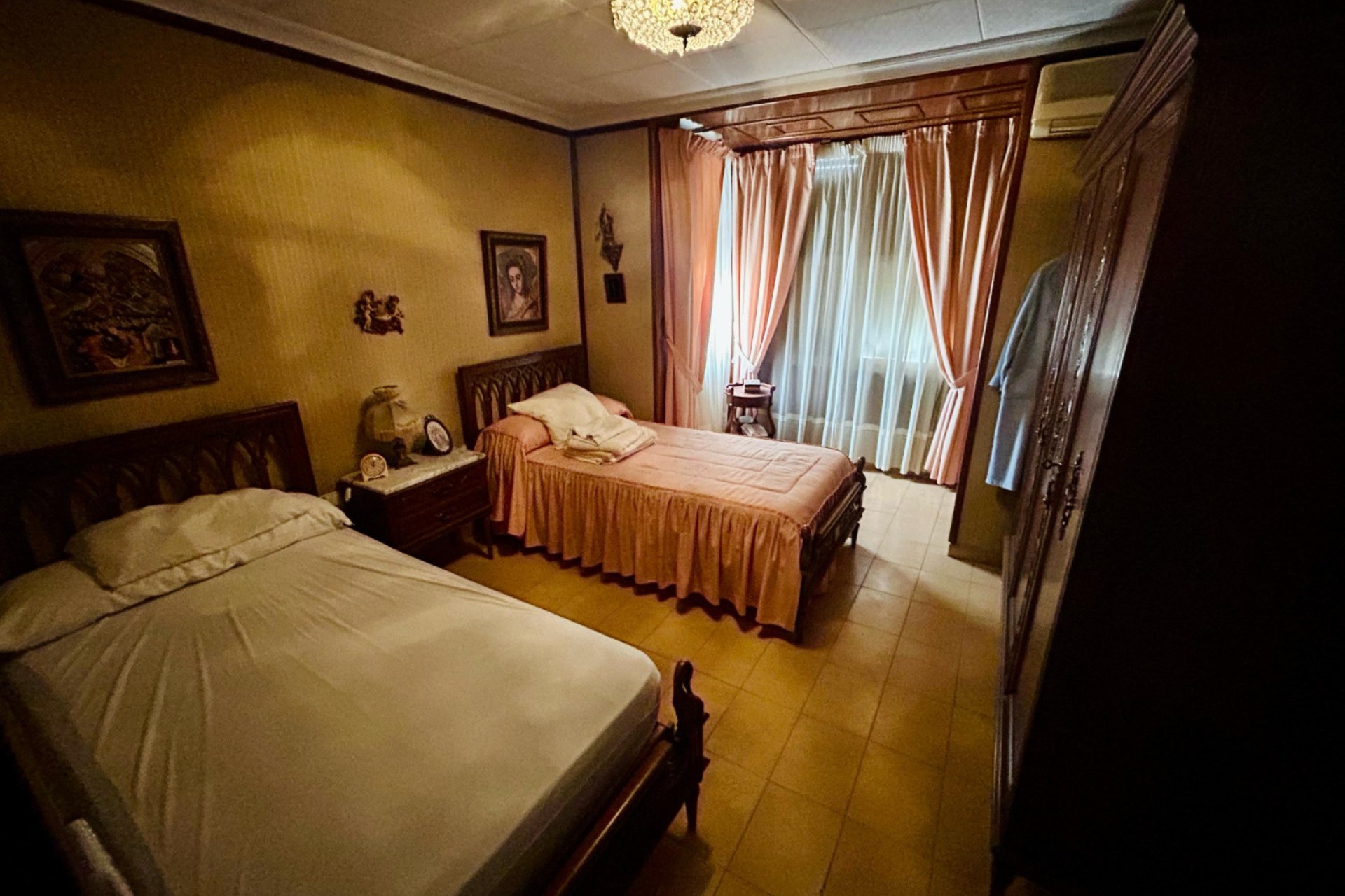 Wiederverkauf - Villa -
Torrevieja - Costa Blanca