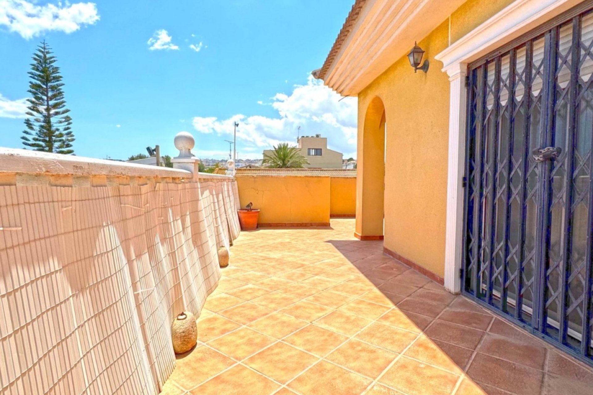 Wiederverkauf - Villa -
Torrevieja - Costa Blanca