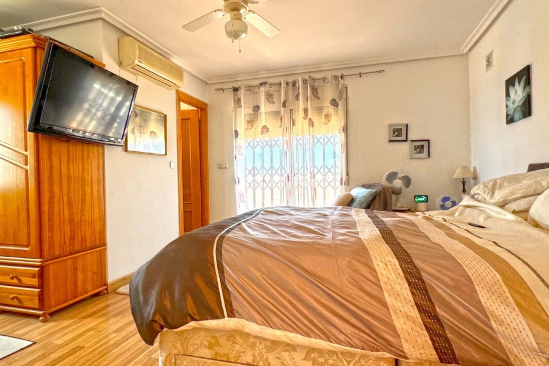 Wiederverkauf - Villa -
Torrevieja - Costa Blanca