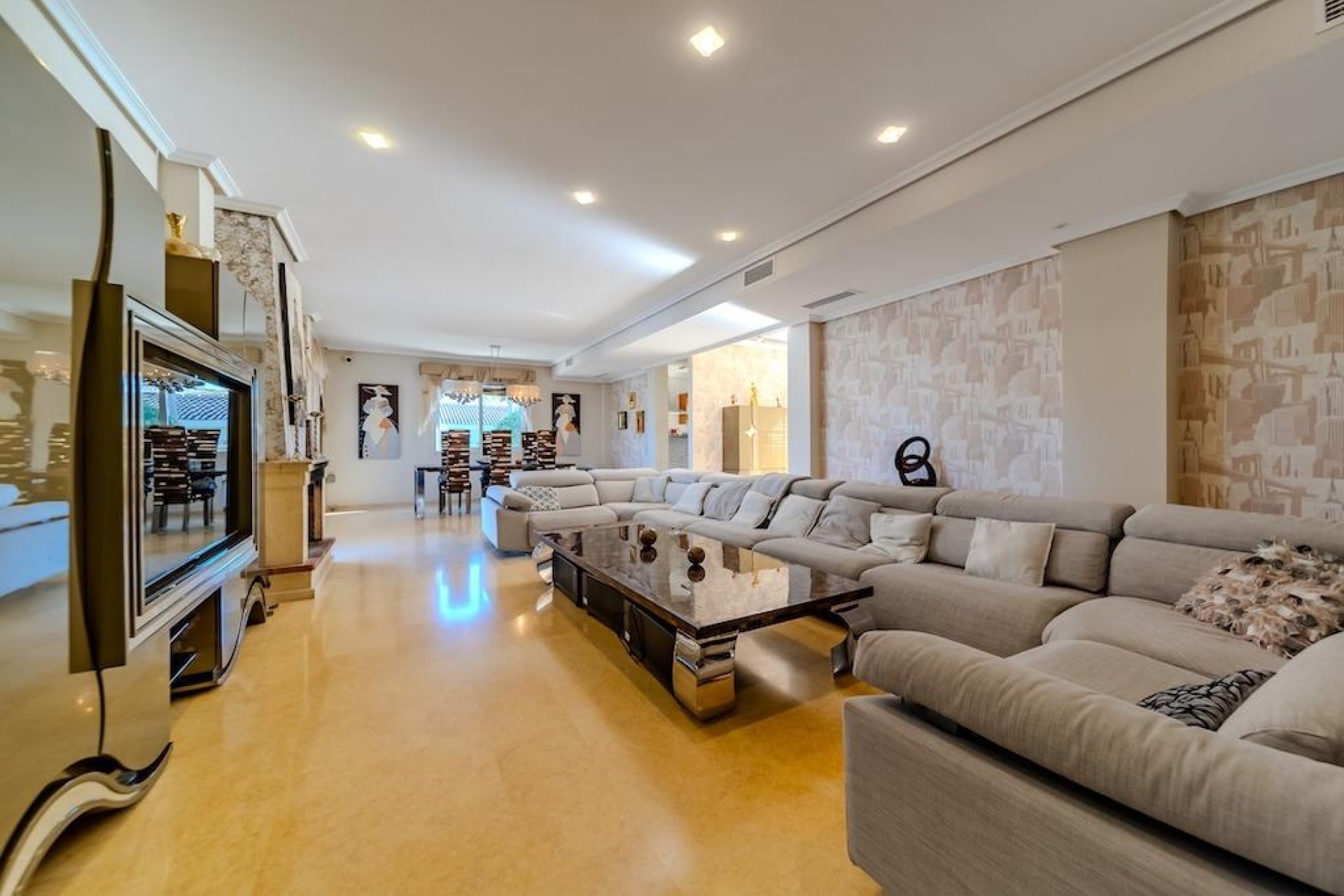 Wiederverkauf - Villa -
Torrevieja - Costa Blanca