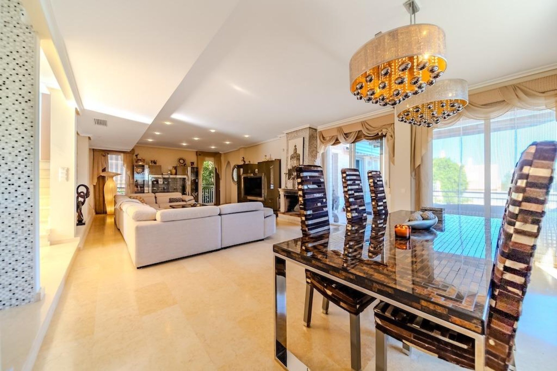 Wiederverkauf - Villa -
Torrevieja - Costa Blanca