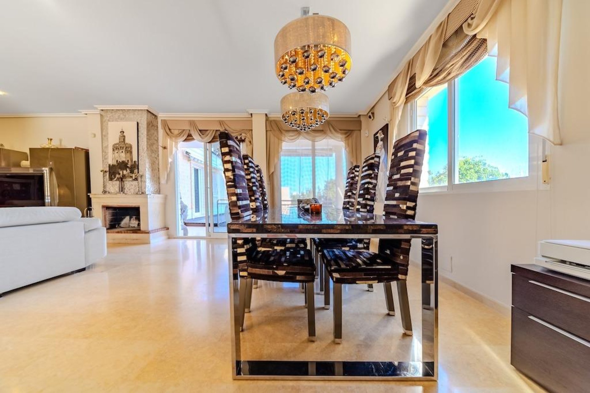 Wiederverkauf - Villa -
Torrevieja - Costa Blanca