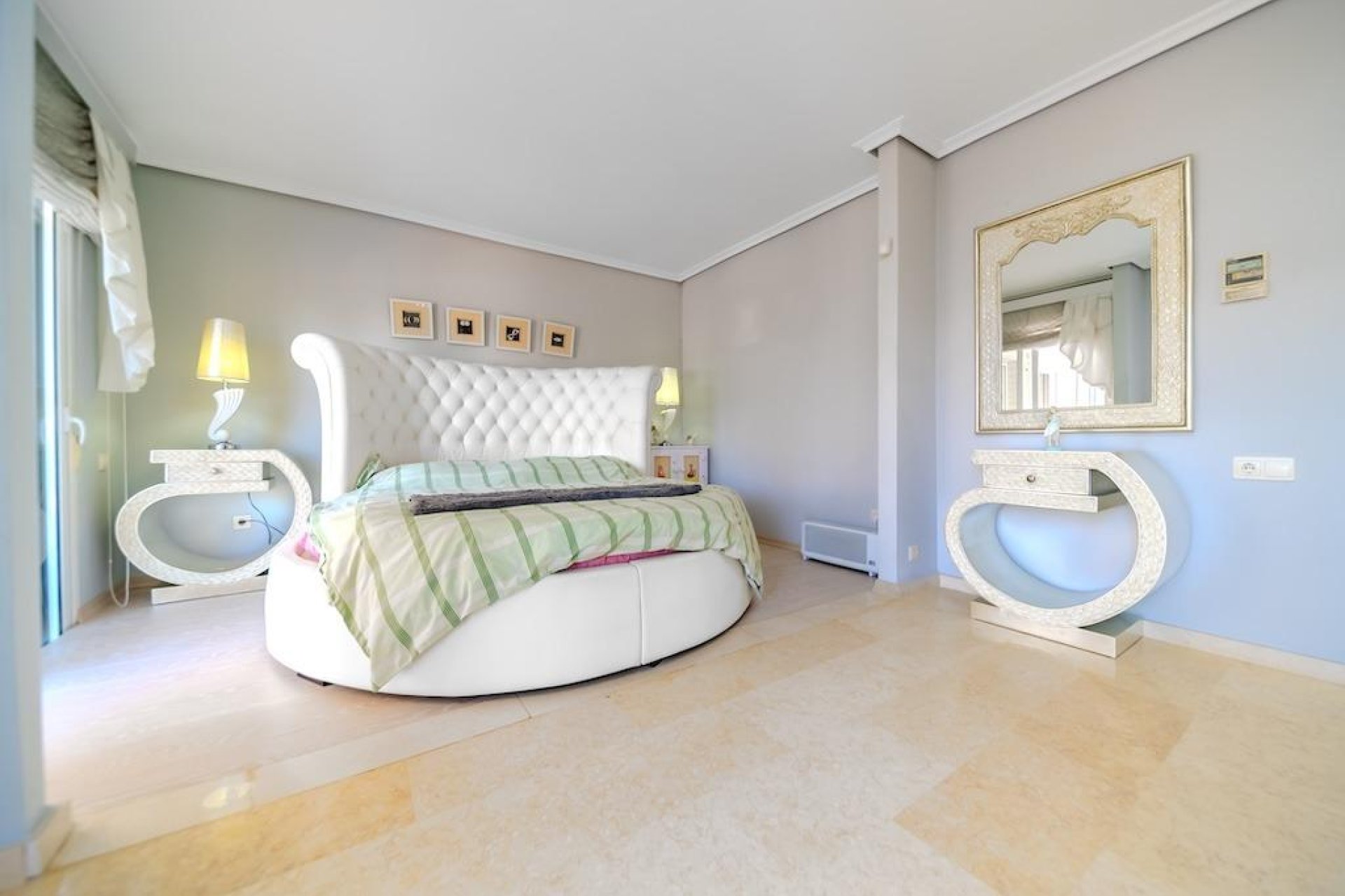 Wiederverkauf - Villa -
Torrevieja - Costa Blanca
