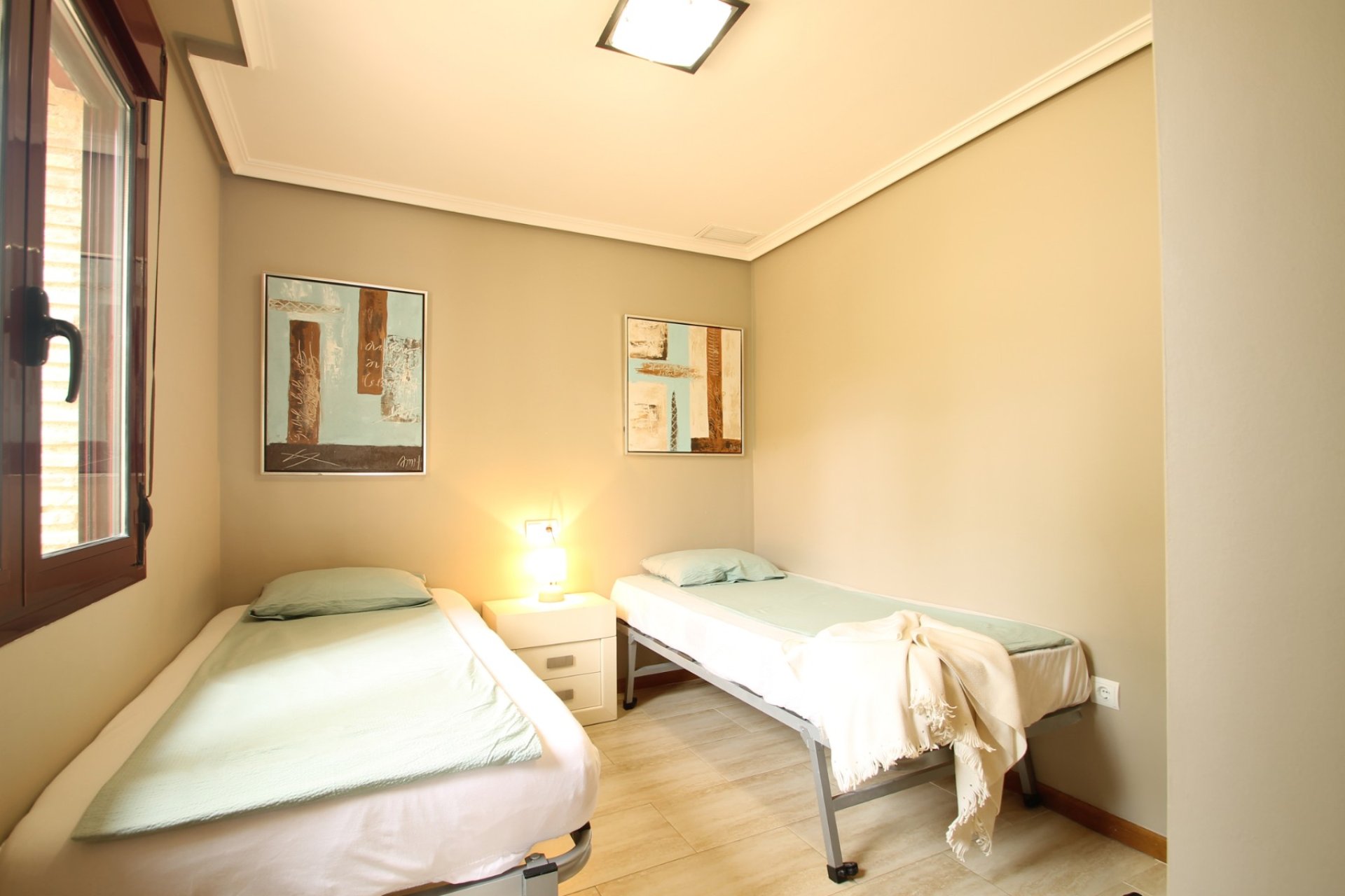 Wiederverkauf - Villa -
Torrevieja - Costa Blanca