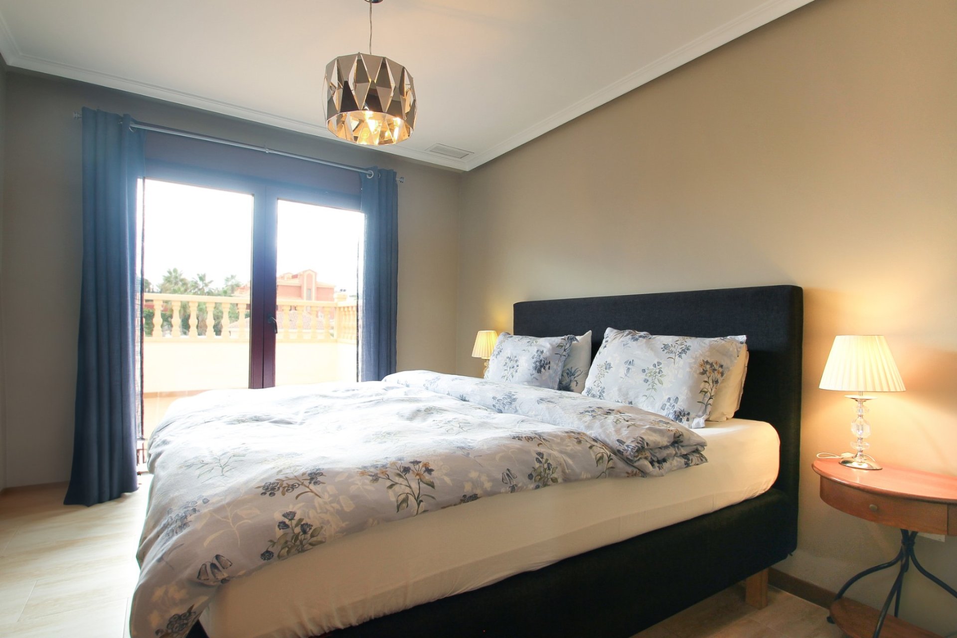 Wiederverkauf - Villa -
Torrevieja - Costa Blanca
