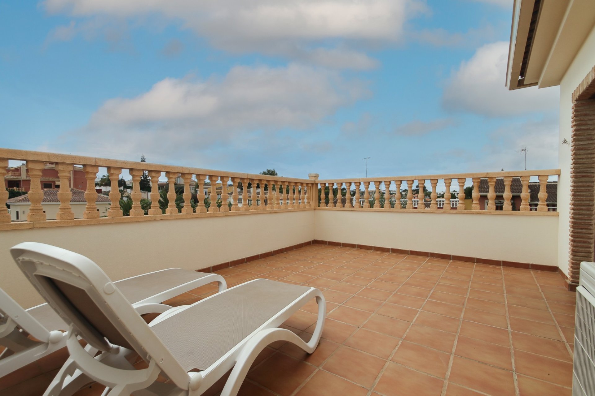 Wiederverkauf - Villa -
Torrevieja - Costa Blanca
