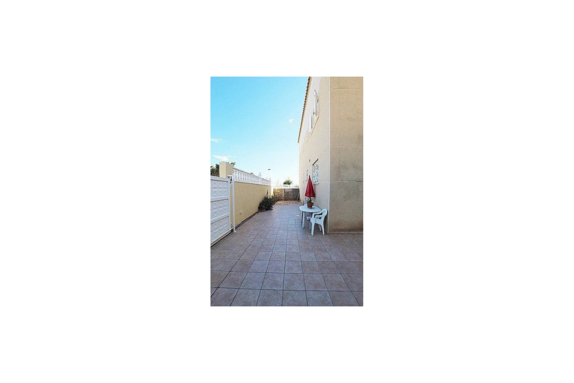 Wiederverkauf - Villa -
Torrevieja - Costa Blanca