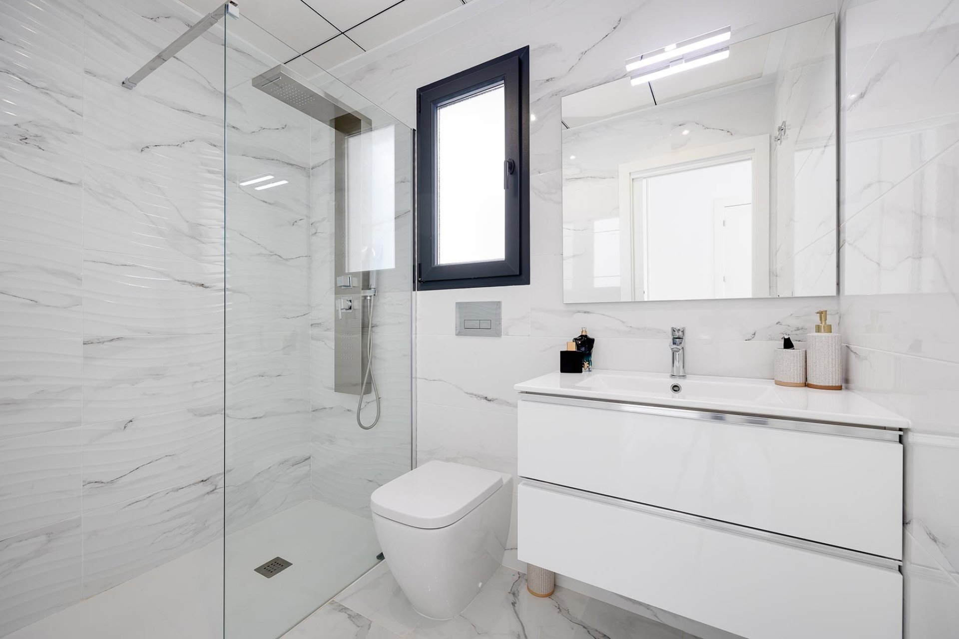 Wiederverkauf - Villa -
Torrevieja - Costa Blanca